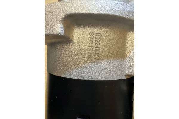 Motor de arranque Valeo 438076 usado 4