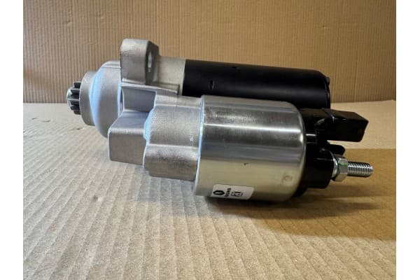 Motor de arranque Valeo 438076 usado 8