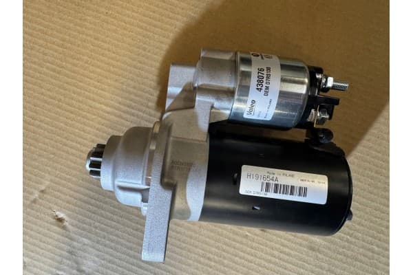 Motor de arranque Valeo 438076 usado 10