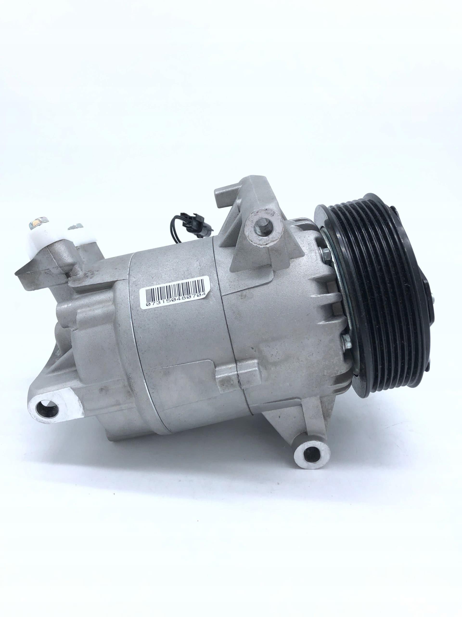 Compresor de aire acondicionado Valeo 813144 usado 4