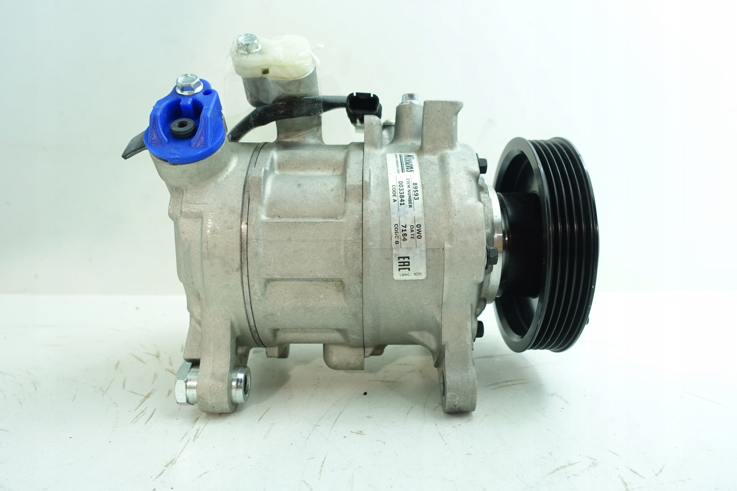 Compresor de aire acondicionado Nissens 89593 para BMW usado 2