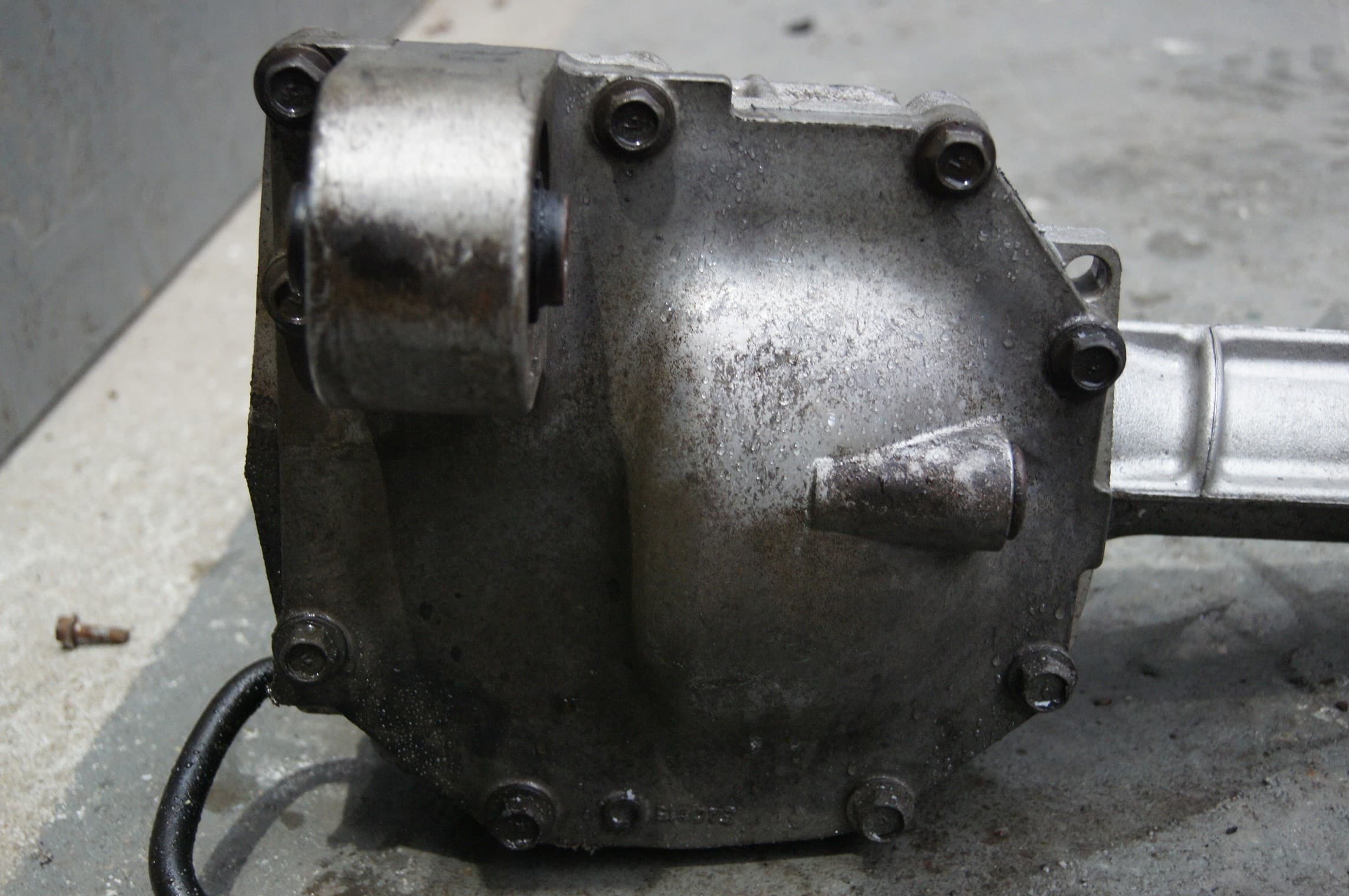 Puente Diferencial Delantero Nissan Navara NP300 D23 2.3 EA05 usado 4