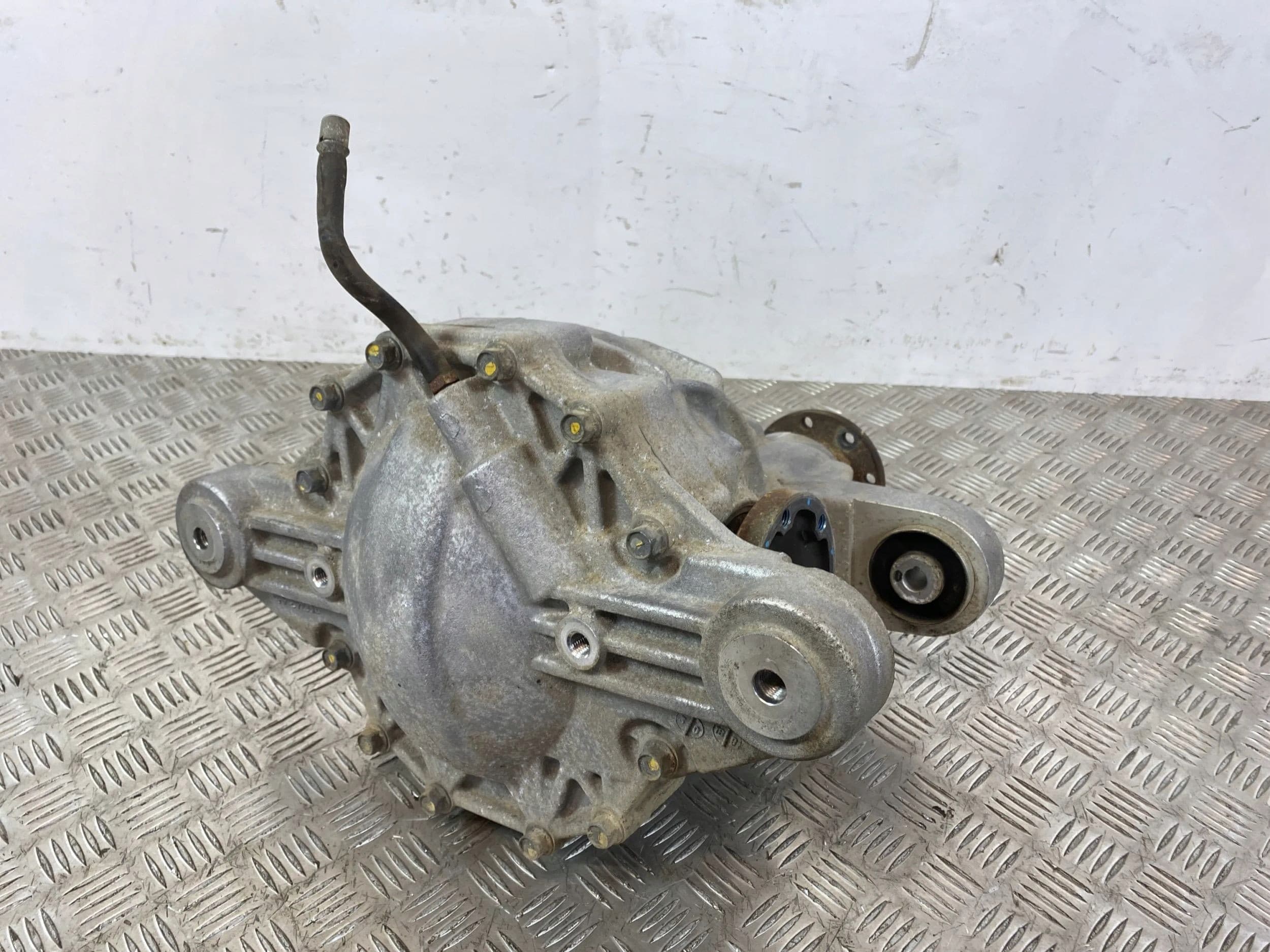 Diferencial Trasero SsangYong Rexton 2019 6500098910002 usado 3