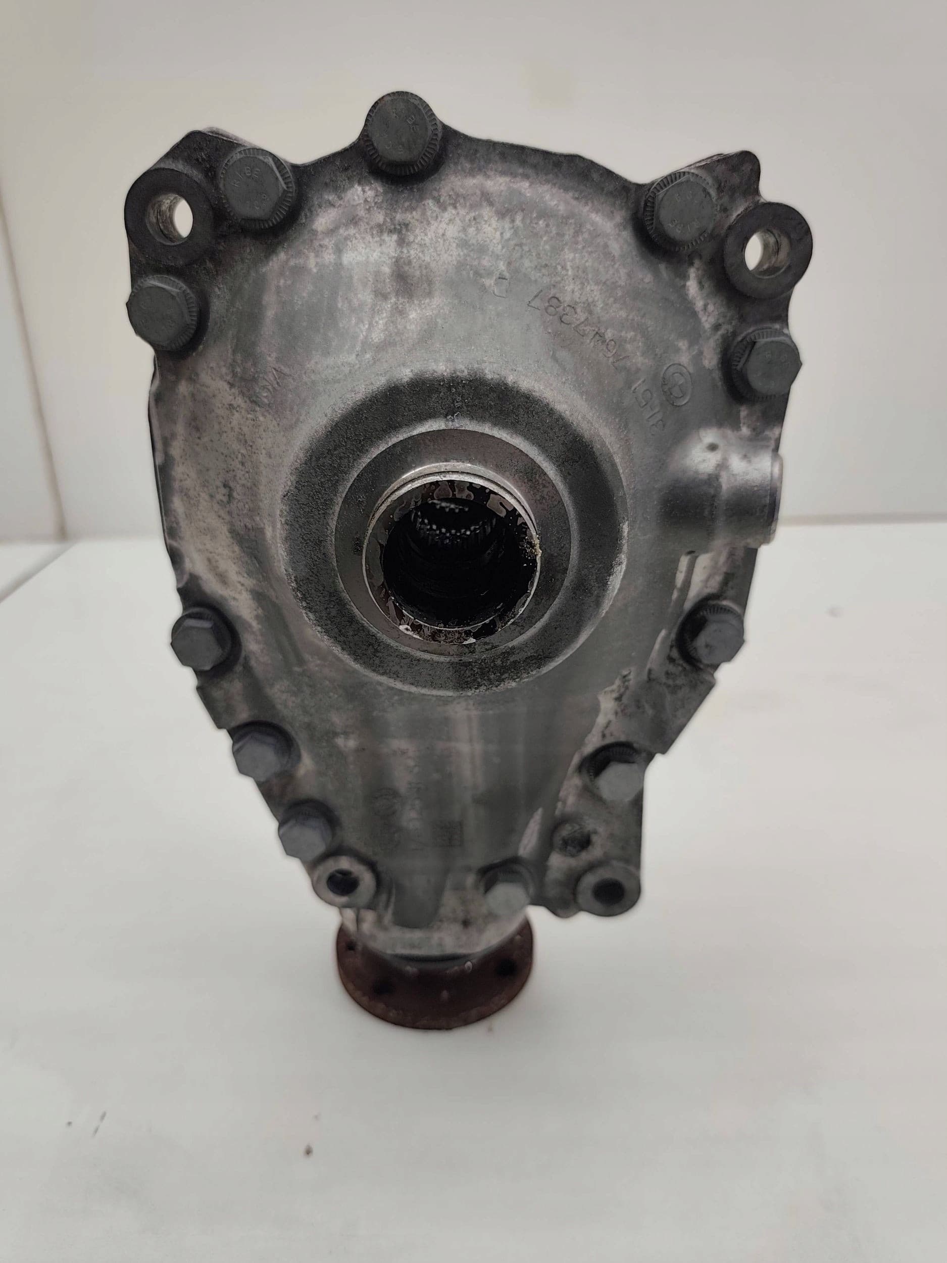 Puente delantero BMW G20 G30 Dyfer 862311004 2.81 usado 3