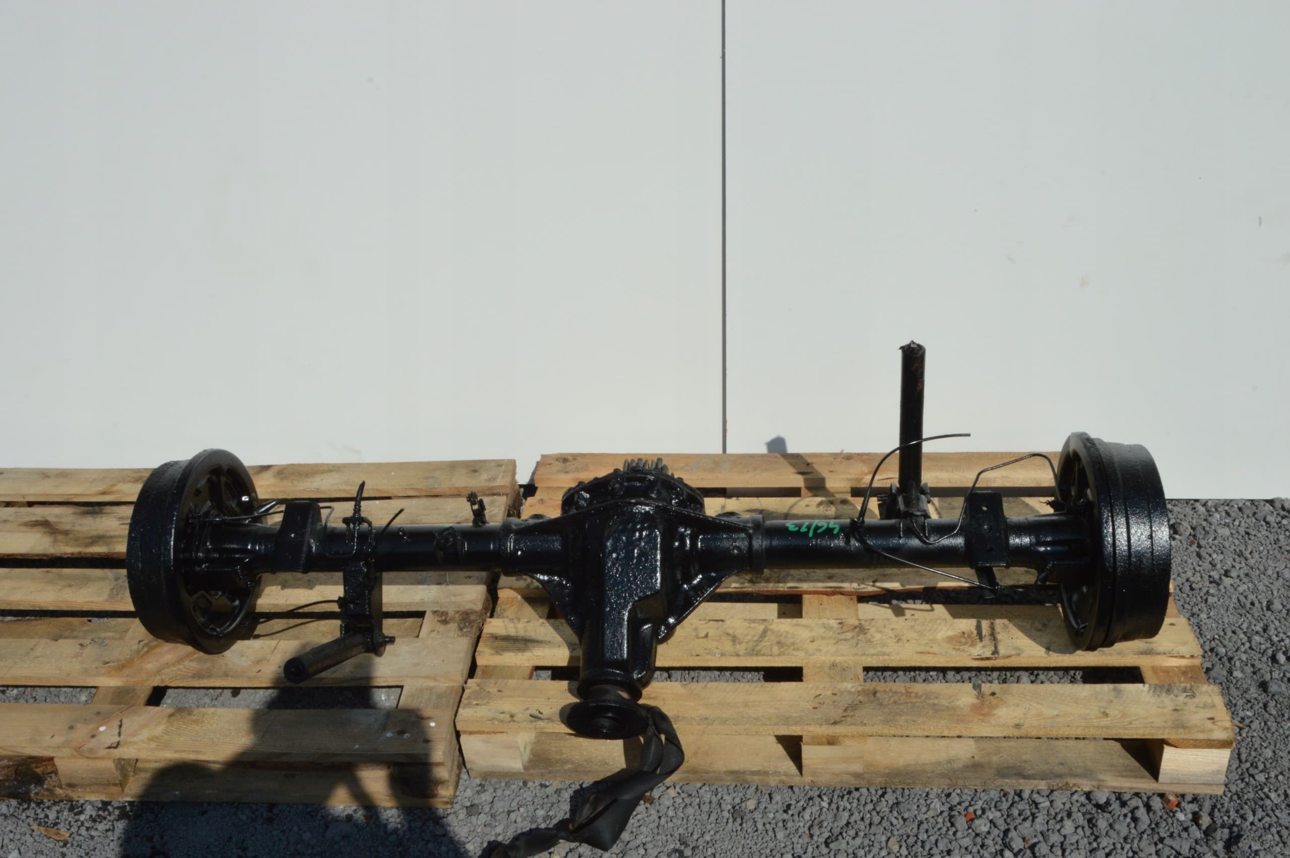 Puente diferencial trasero Nissan Navara D40 2.5 DCI 46/13 usado 4