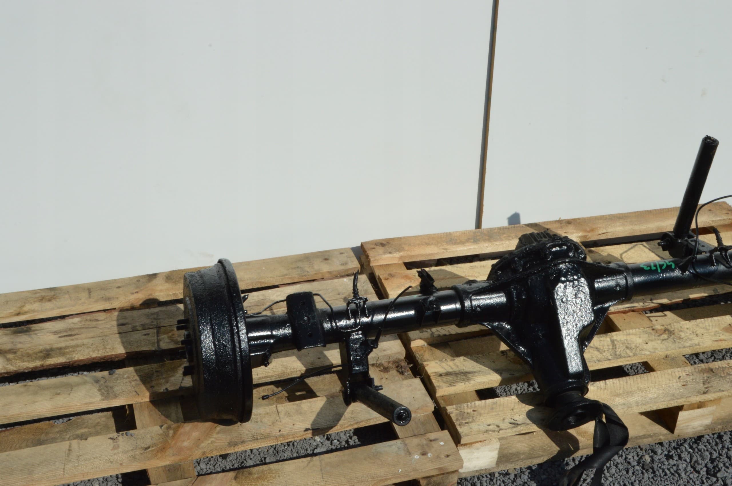 Puente diferencial trasero Nissan Navara D40 2.5 DCI 46/13 usado 8
