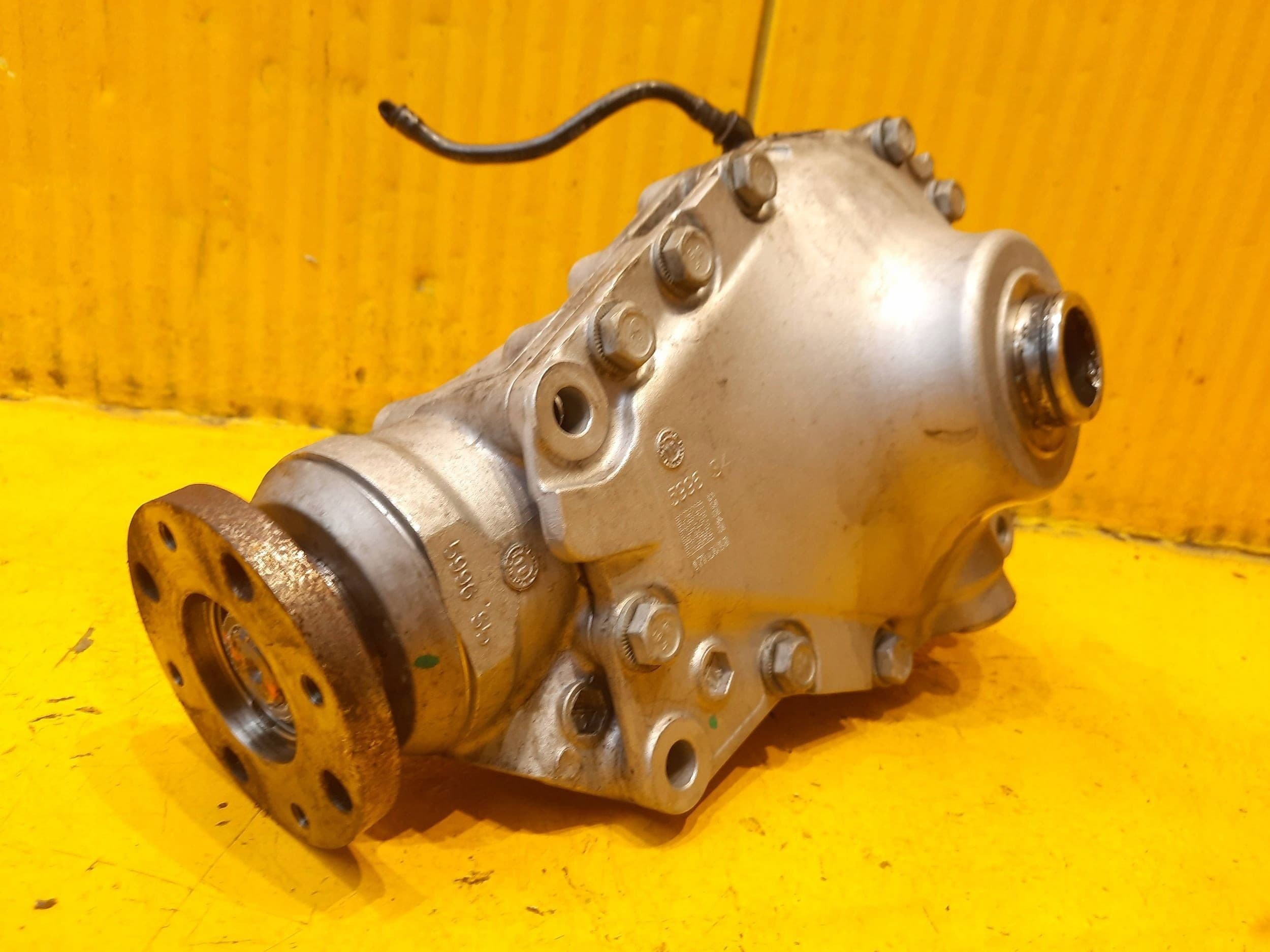 Puente Diferencial Delantero BMW X3 G01 3.0D 8679977 usado 3