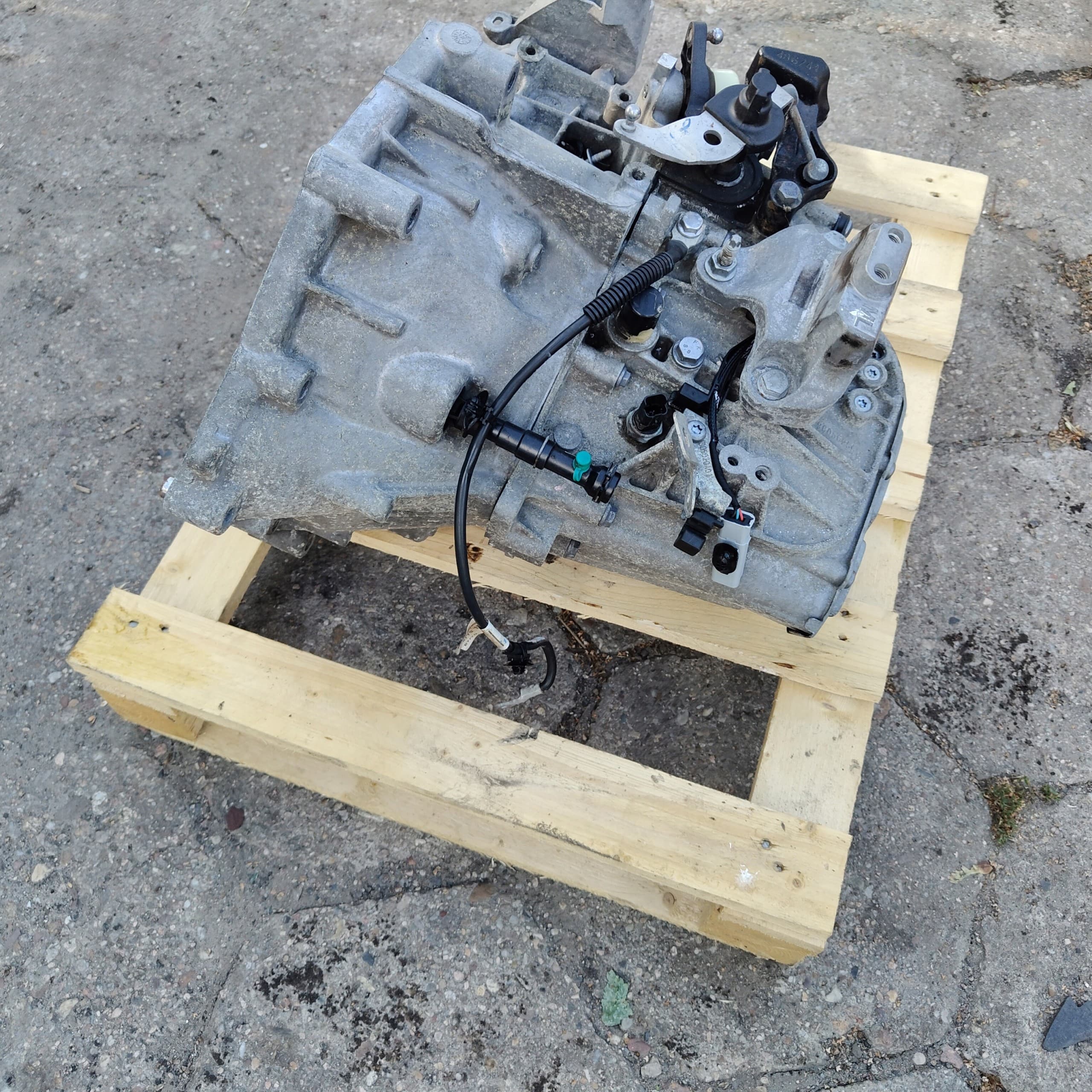 Caja de Cambios Manual Peugeot 308 T9 II 2.0 BlueHDi 20MB40 usado 5