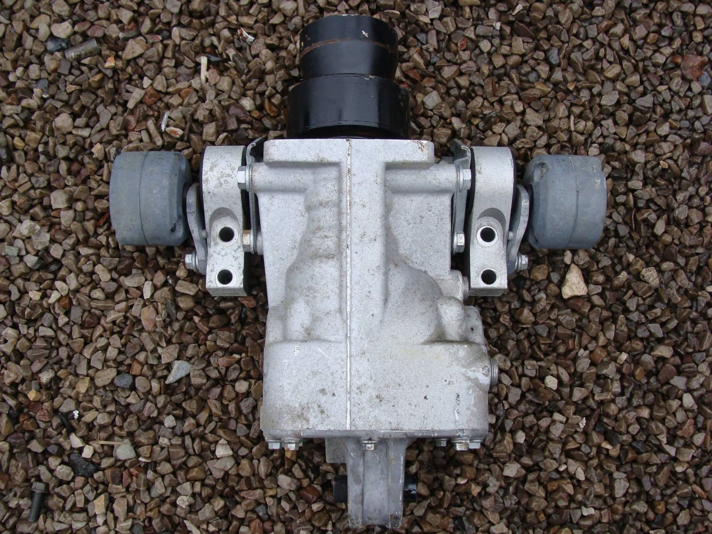 Puente Trasero Fiat Panda II 4x4 C135004003 usado 2