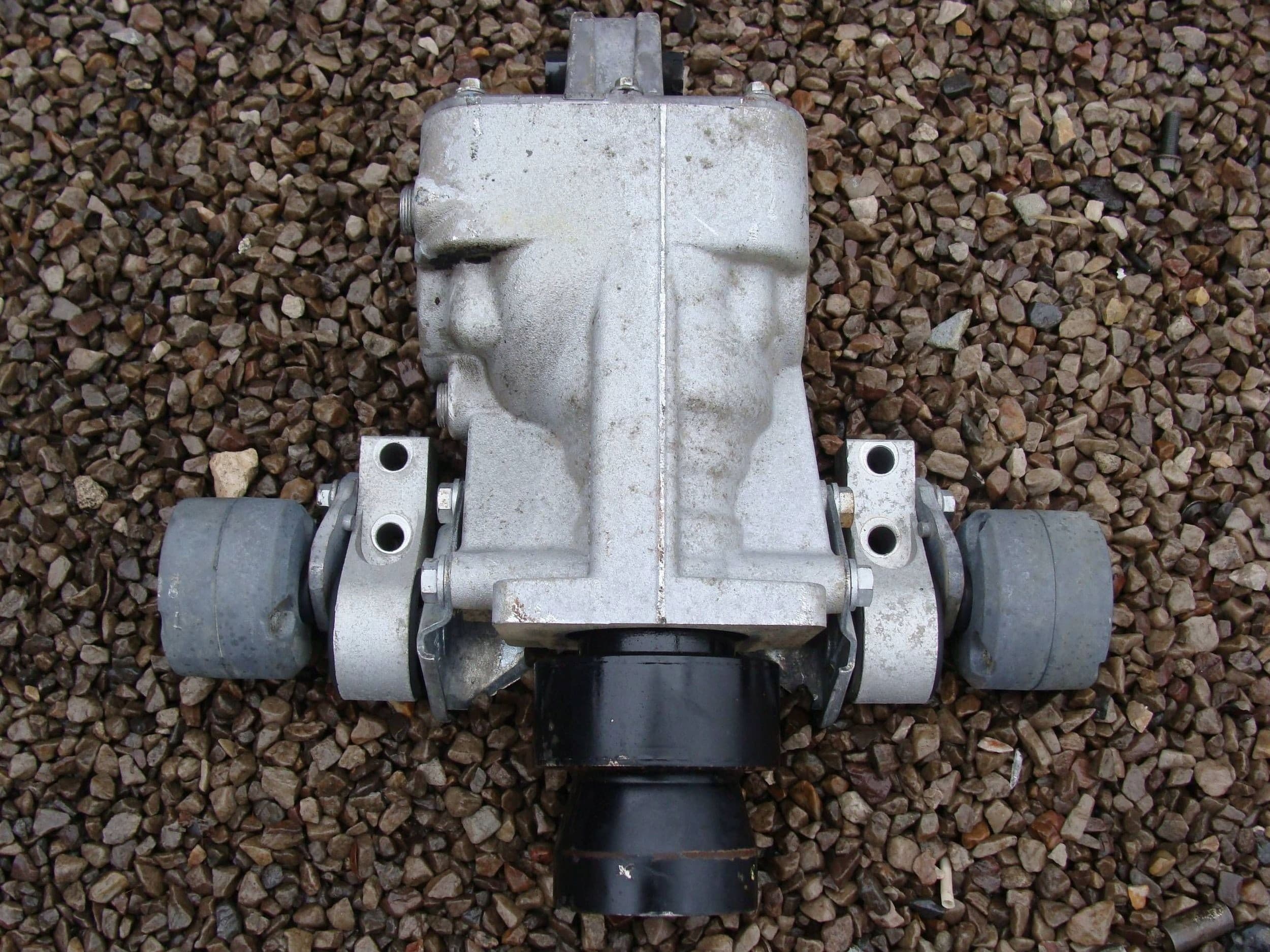 Puente Trasero Fiat Panda II 4x4 C135004003 usado 3