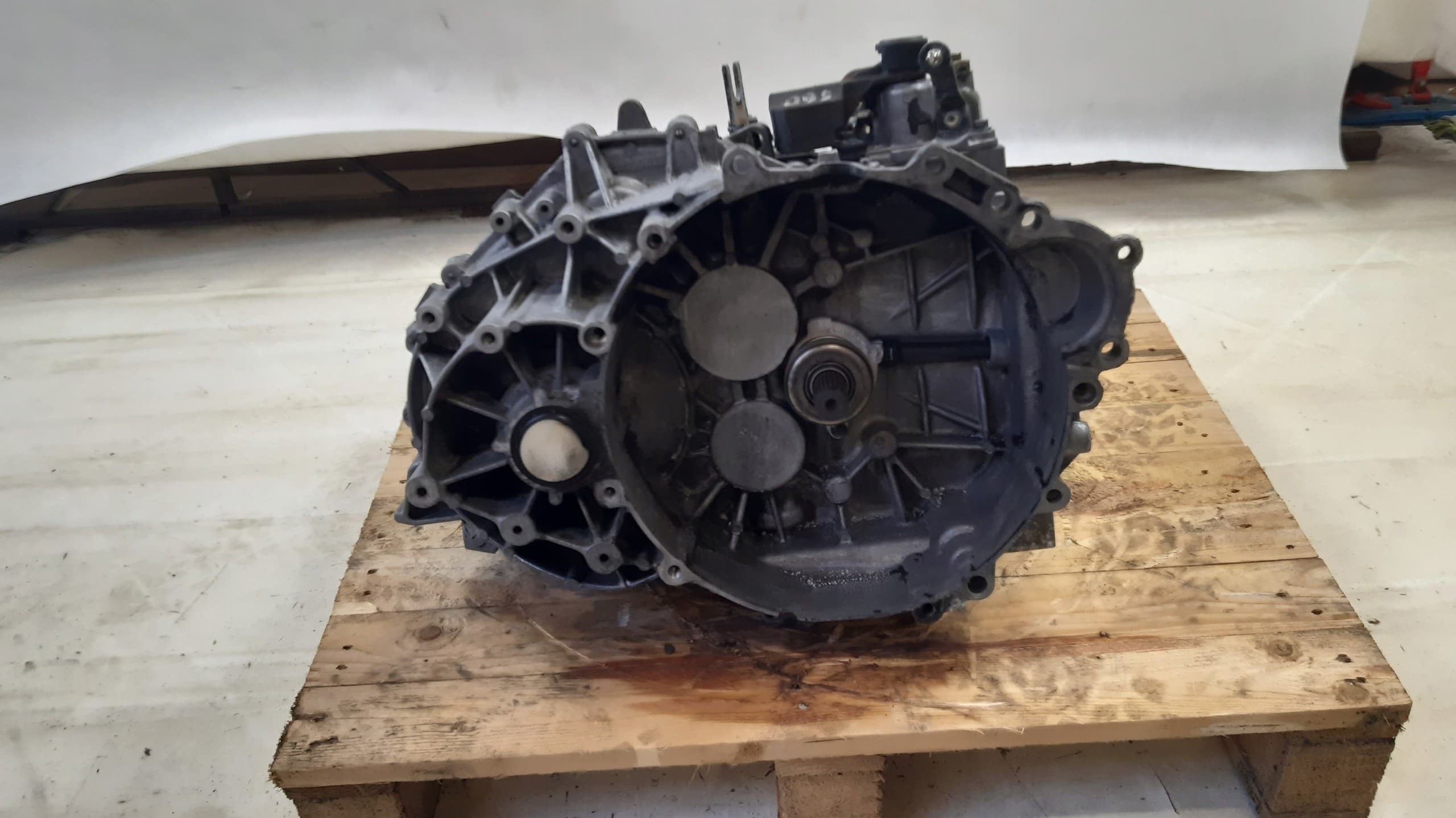 Volvo S60 2.4 Caja de Cambios Manual 9482432 usado