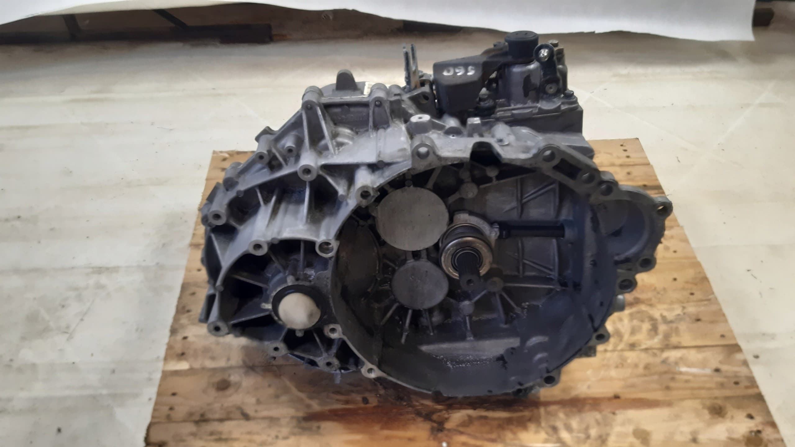Volvo S60 2.4 Caja de Cambios Manual 9482432 usado 3