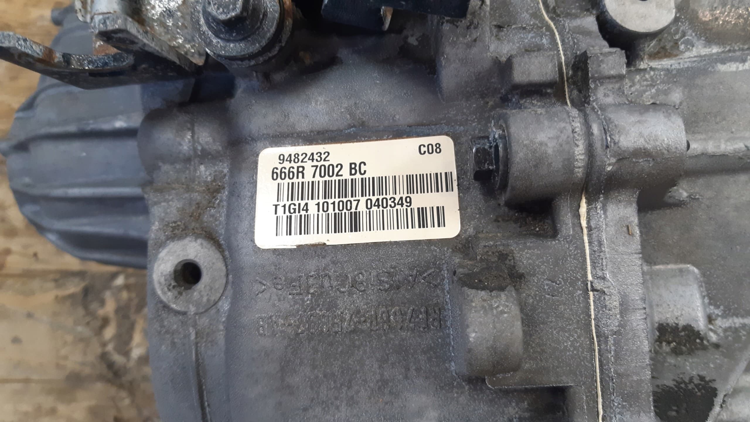Volvo S60 2.4 Caja de Cambios Manual 9482432 usado 7