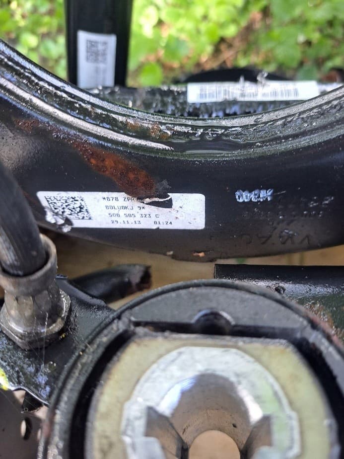 Diferencial trasero suspensión Skoda Octavia 2L TDI usado 5