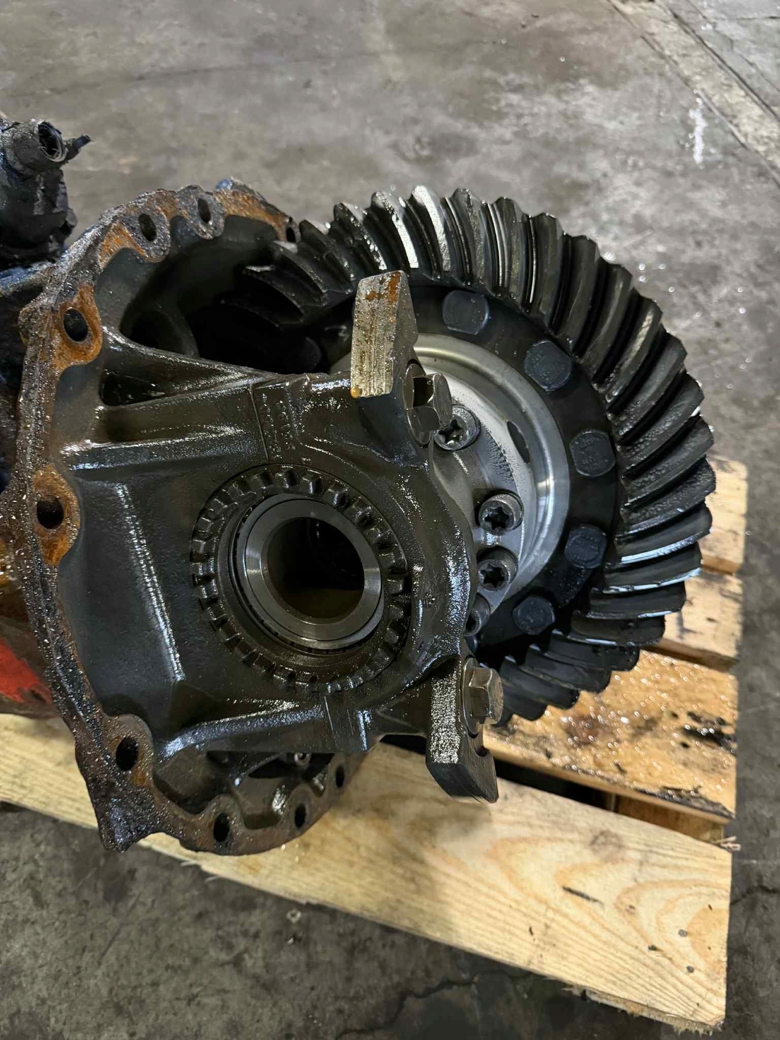 Inserto de puente diferencial Scania RB662 3.07 OE2130284 usado 4