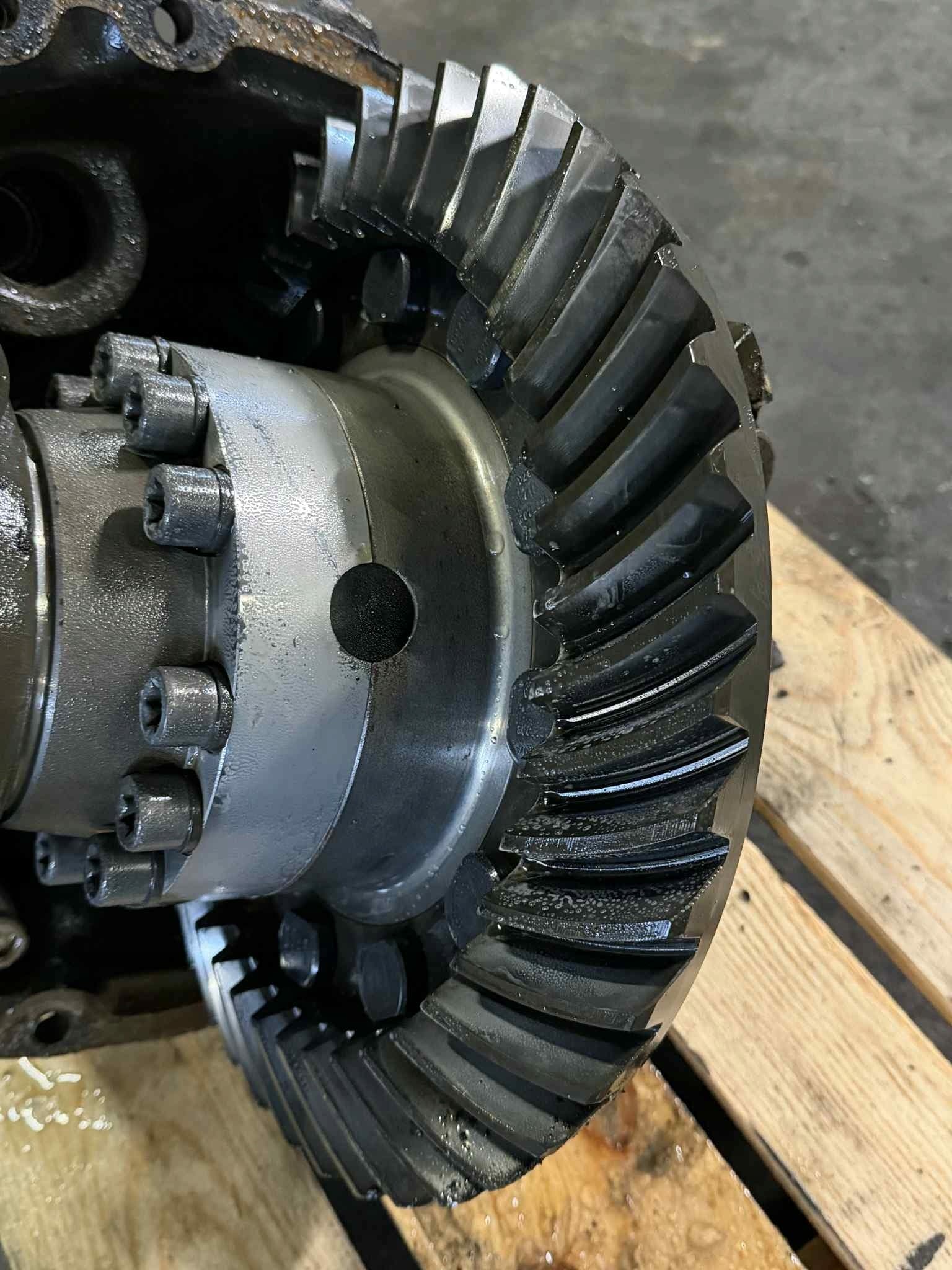 Inserto de puente diferencial Scania RB662 3.07 OE2130284 usado 5
