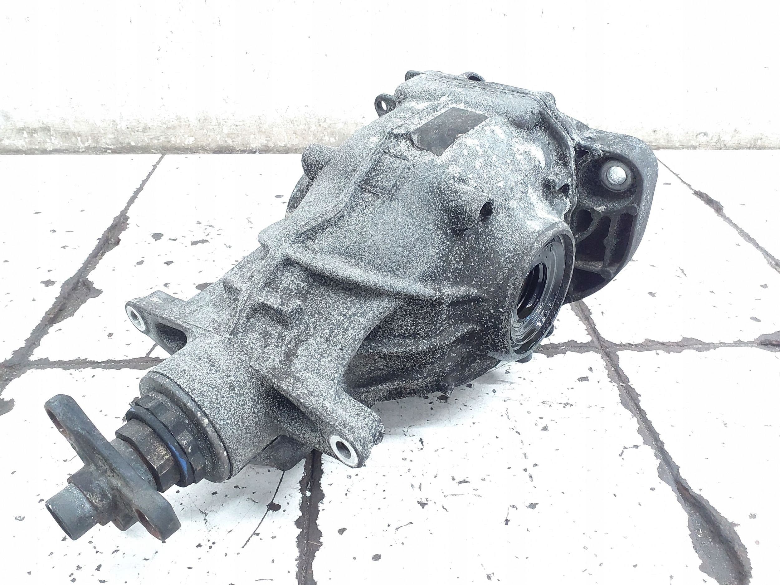 Diferencial trasero BMW Serie 7 G11 G12 2019 8619107 usado