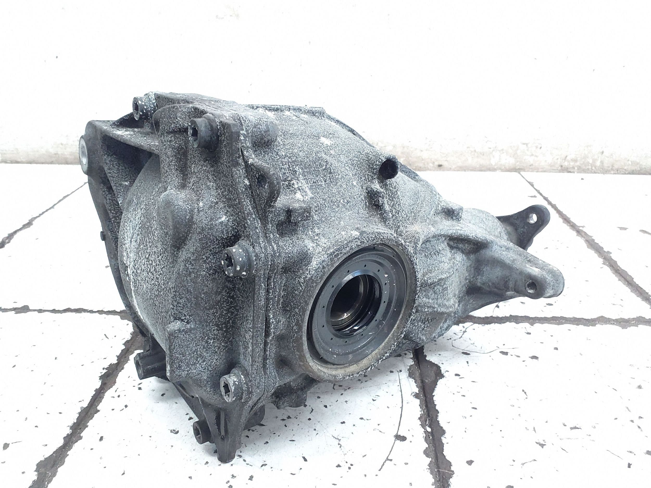 Diferencial trasero BMW Serie 7 G11 G12 2019 8619107 usado 3