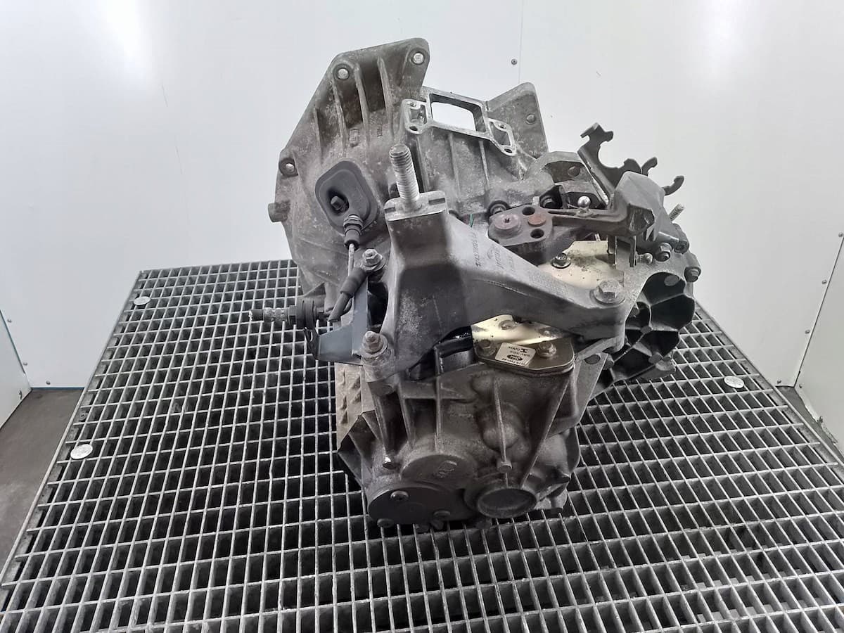 Caja de Cambios Manual Jaguar X-Type 2.5 V6 1X4R-7002-AD usado 4