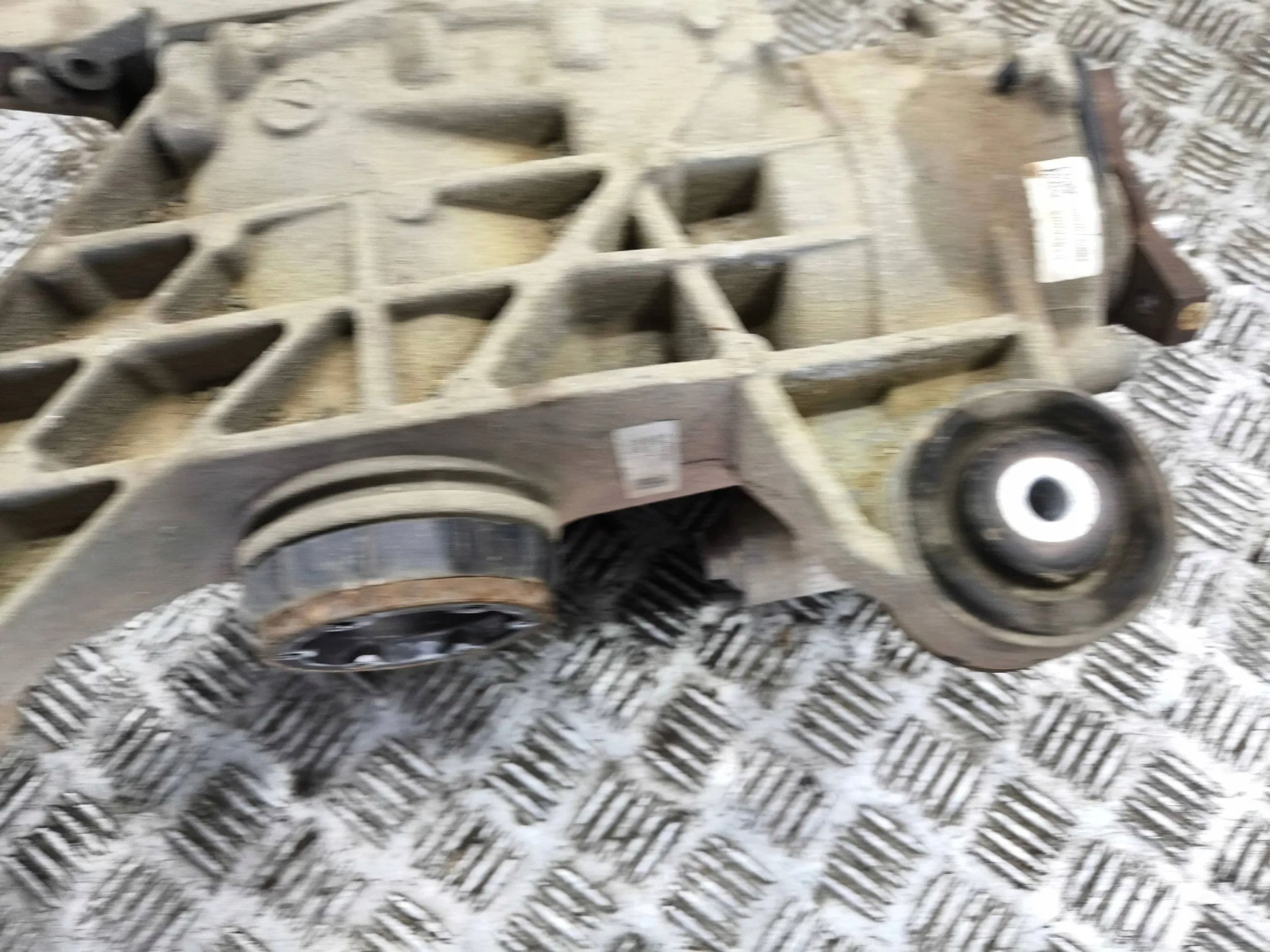 Diferencial trasero Volkswagen Arteon usado 8