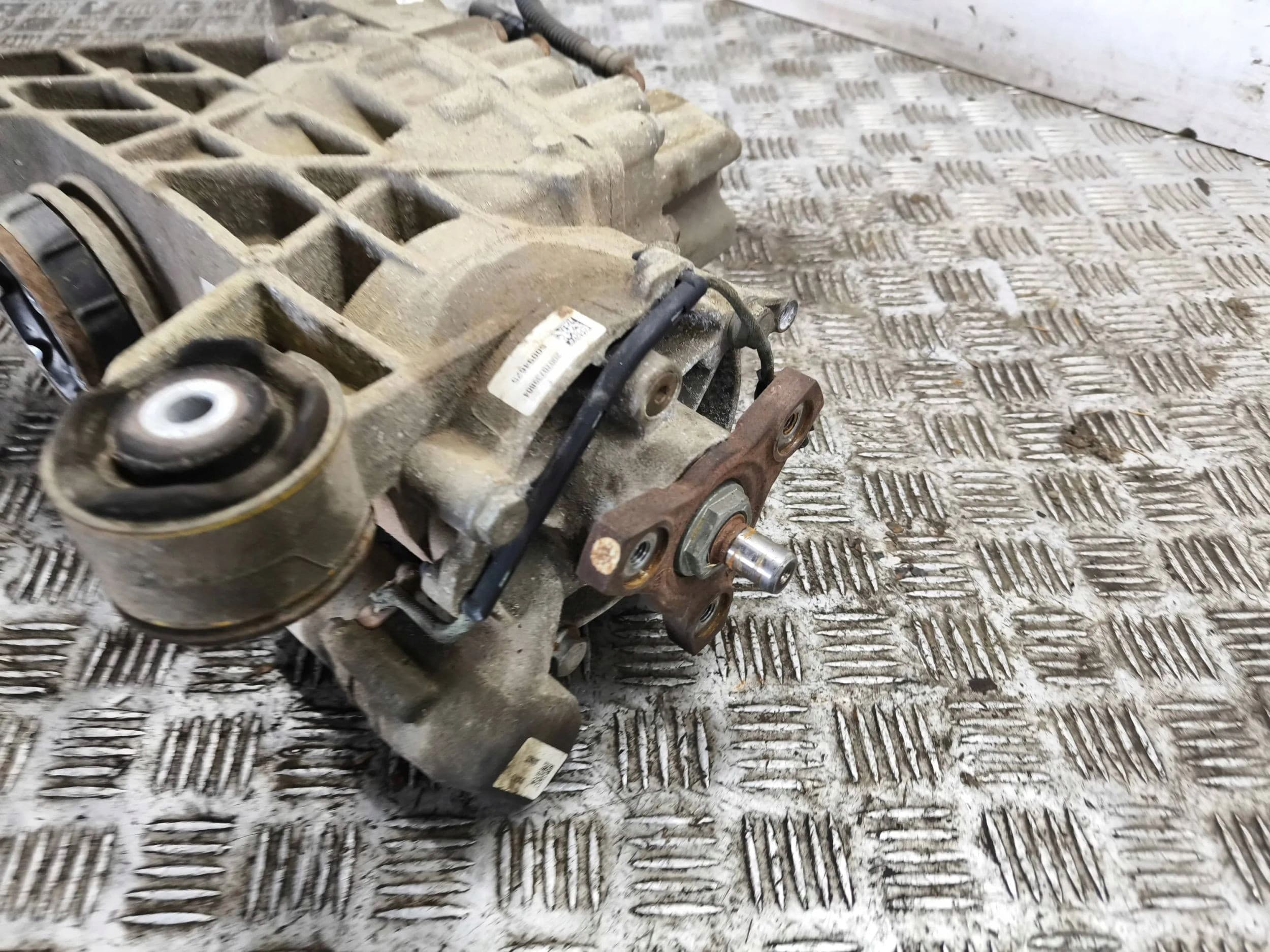 Diferencial trasero Volkswagen Arteon usado 10