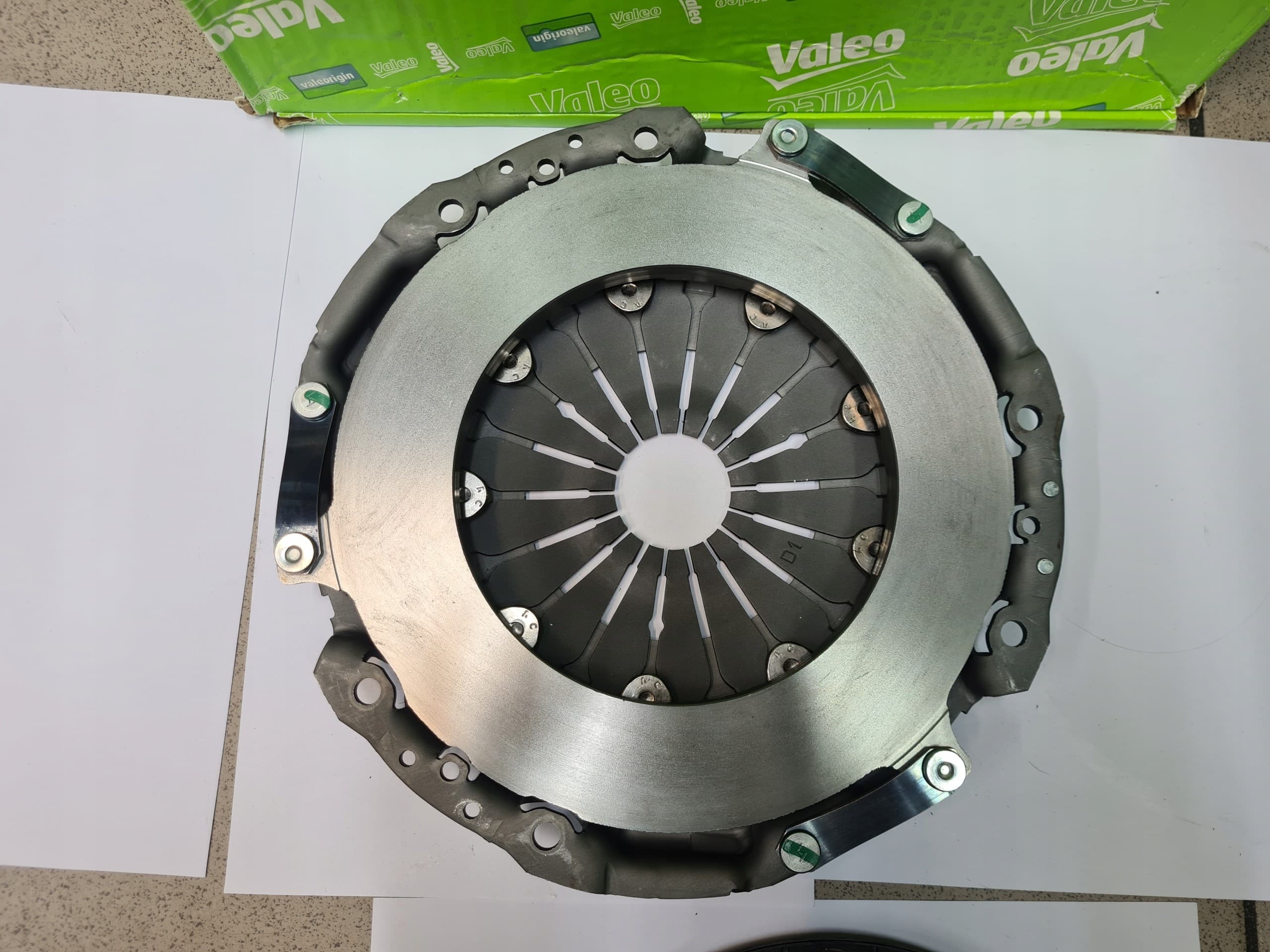 Valeo 834003 Juego de embragues nuevo 3
