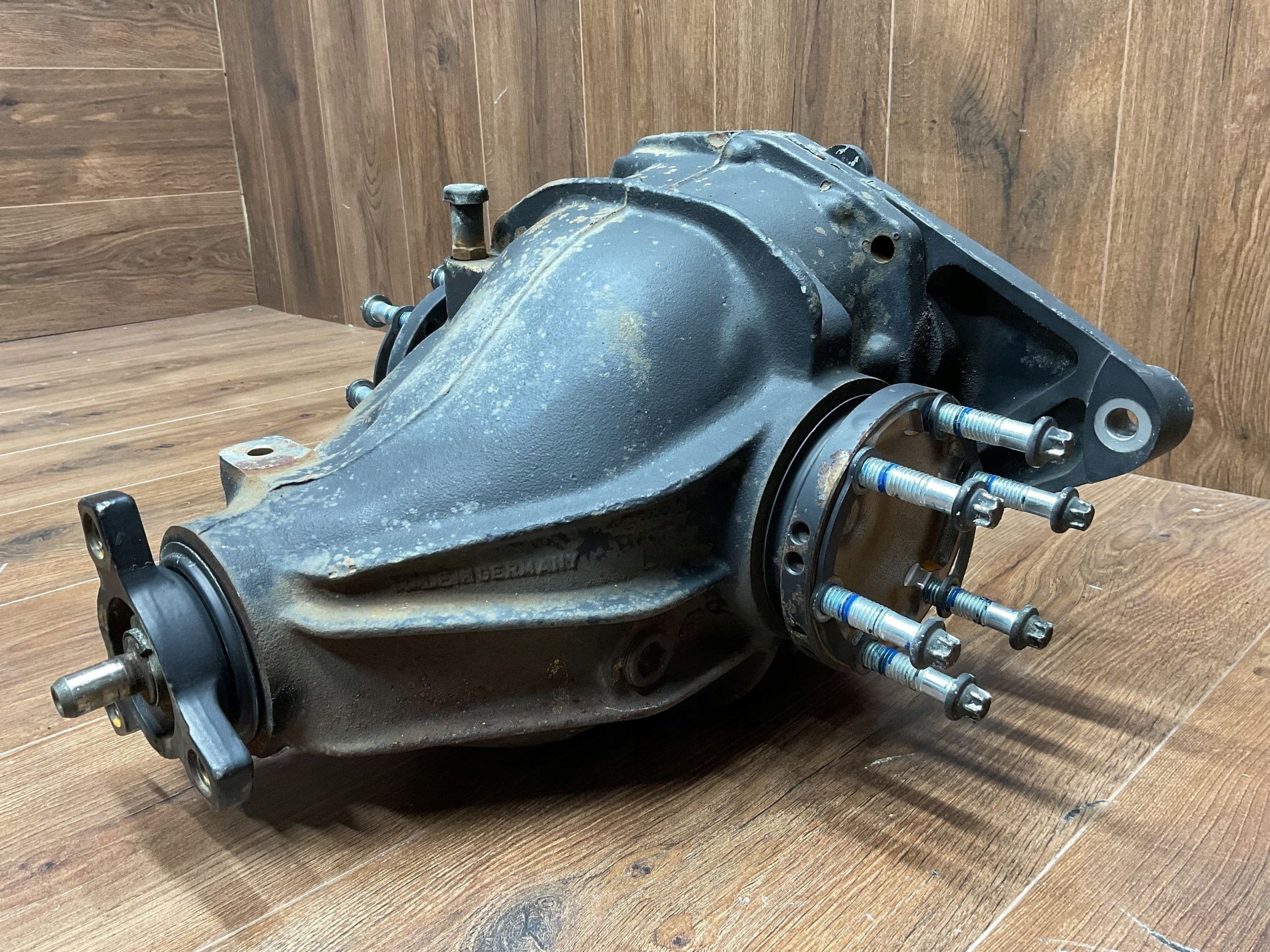 Diferencial Mercedes-Benz SL R129 A1293513408 A2203510105 usado 3