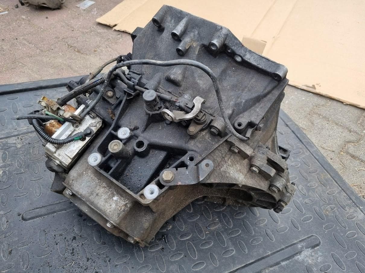 Caja de Cambios Citroën Peugeot 20DS36 1.6 HDI usado 2