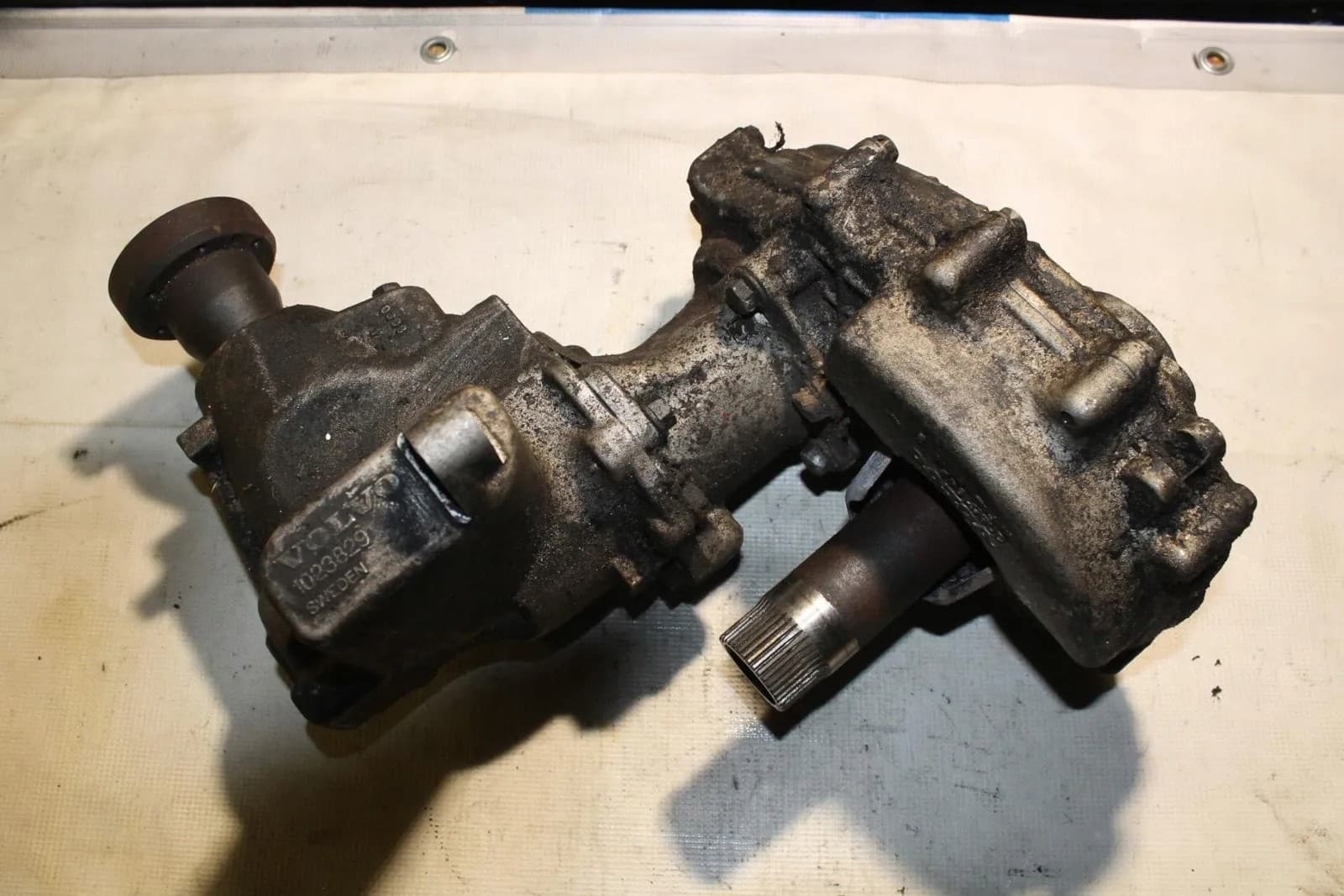 Reductor delantero Volvo XC90 I 30651732 gasolina 200kW 2004 usado