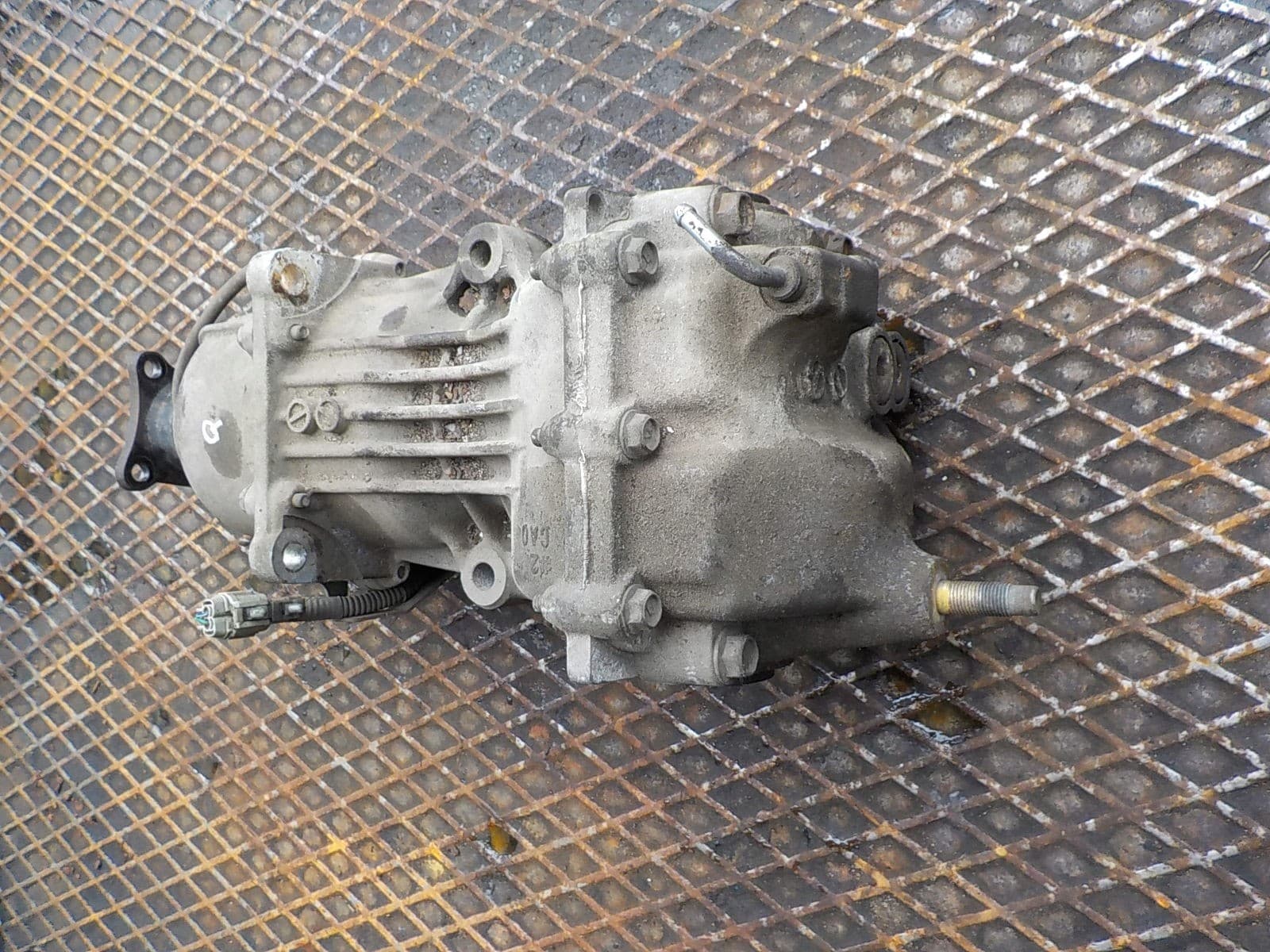 Puente Diferencial Original Nissan Qashqai J10 2.0 DCI usado 5