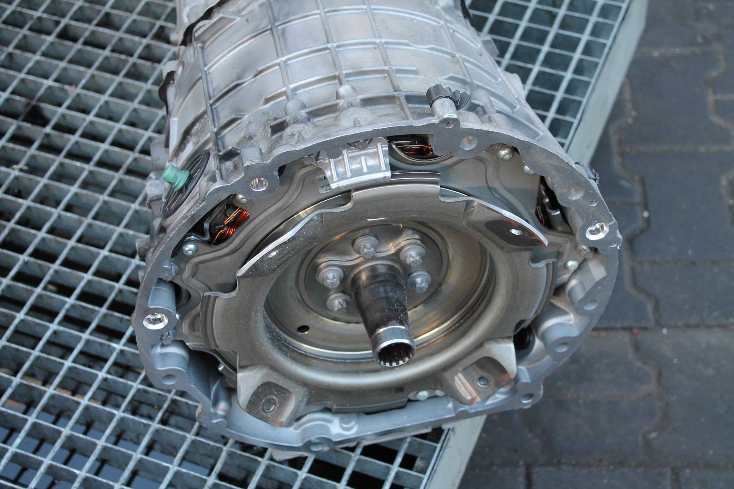 Transmisión automática Mercedes 1672701201 usado 3