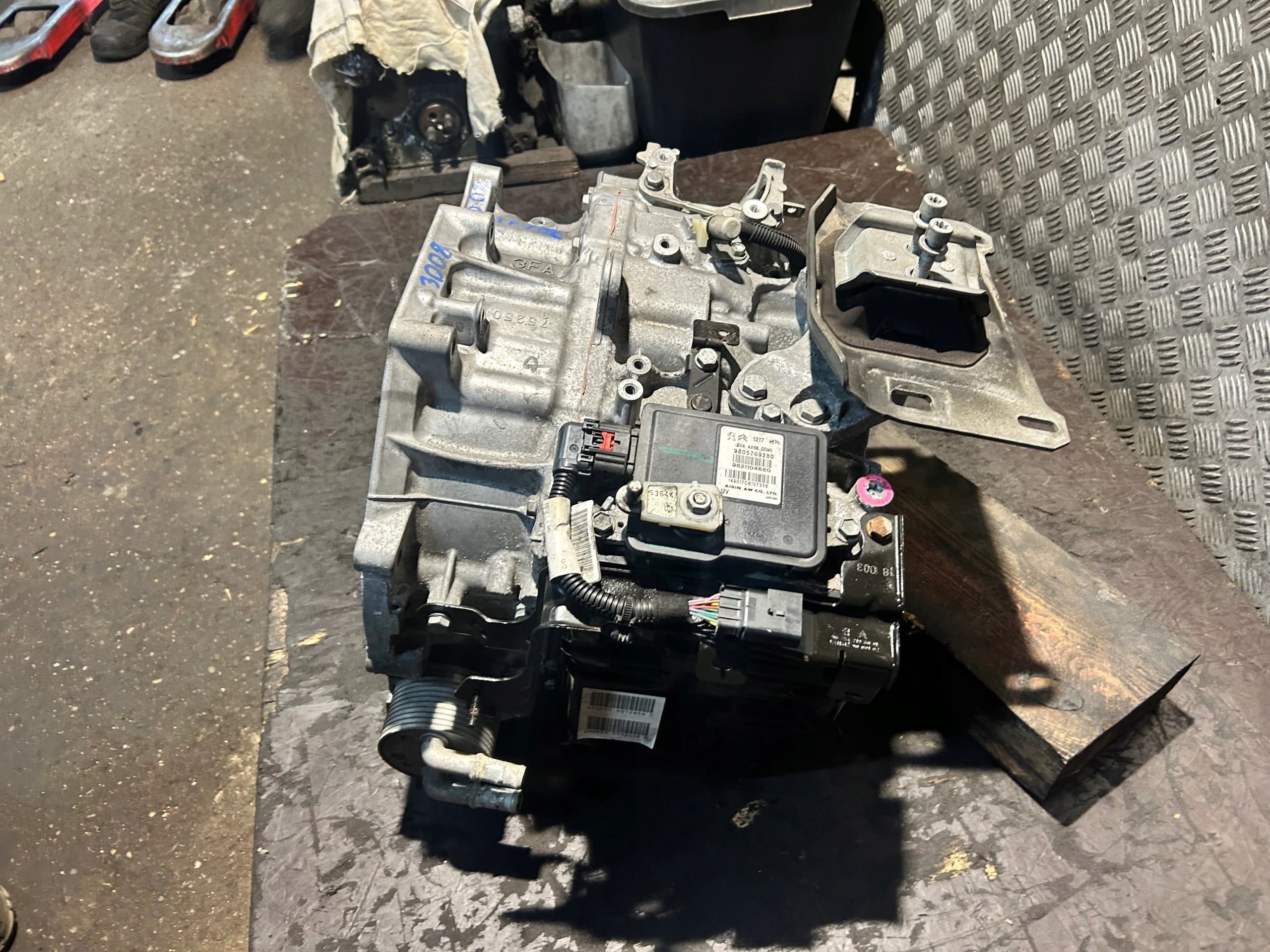 Caja de cambios automática Peugeot 3008 II Tf-71SC 20GE57 usado 3