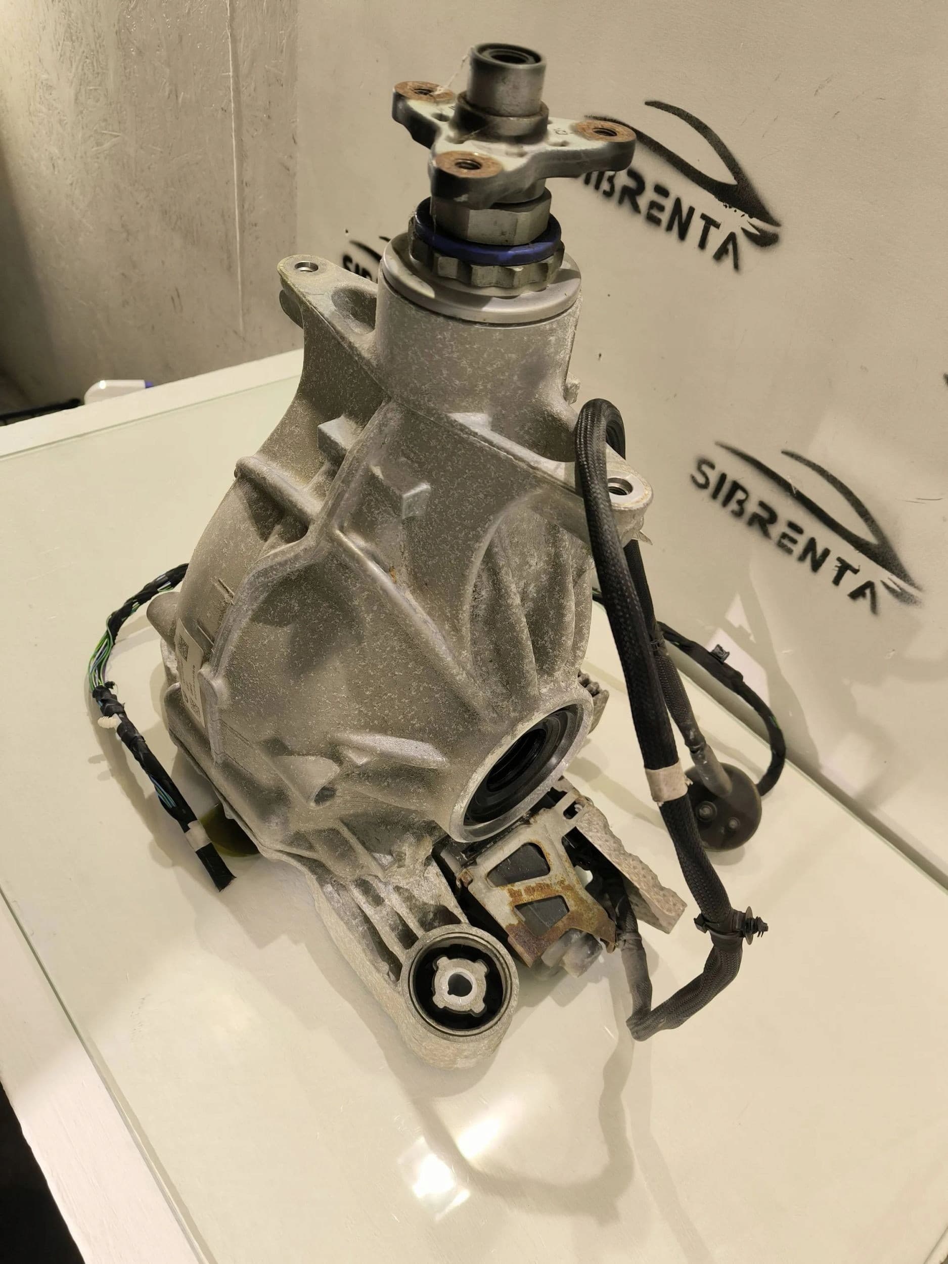 Diferencial trasero BMW M8 F91 F92 G14 G15 2020 868698307 usado 4