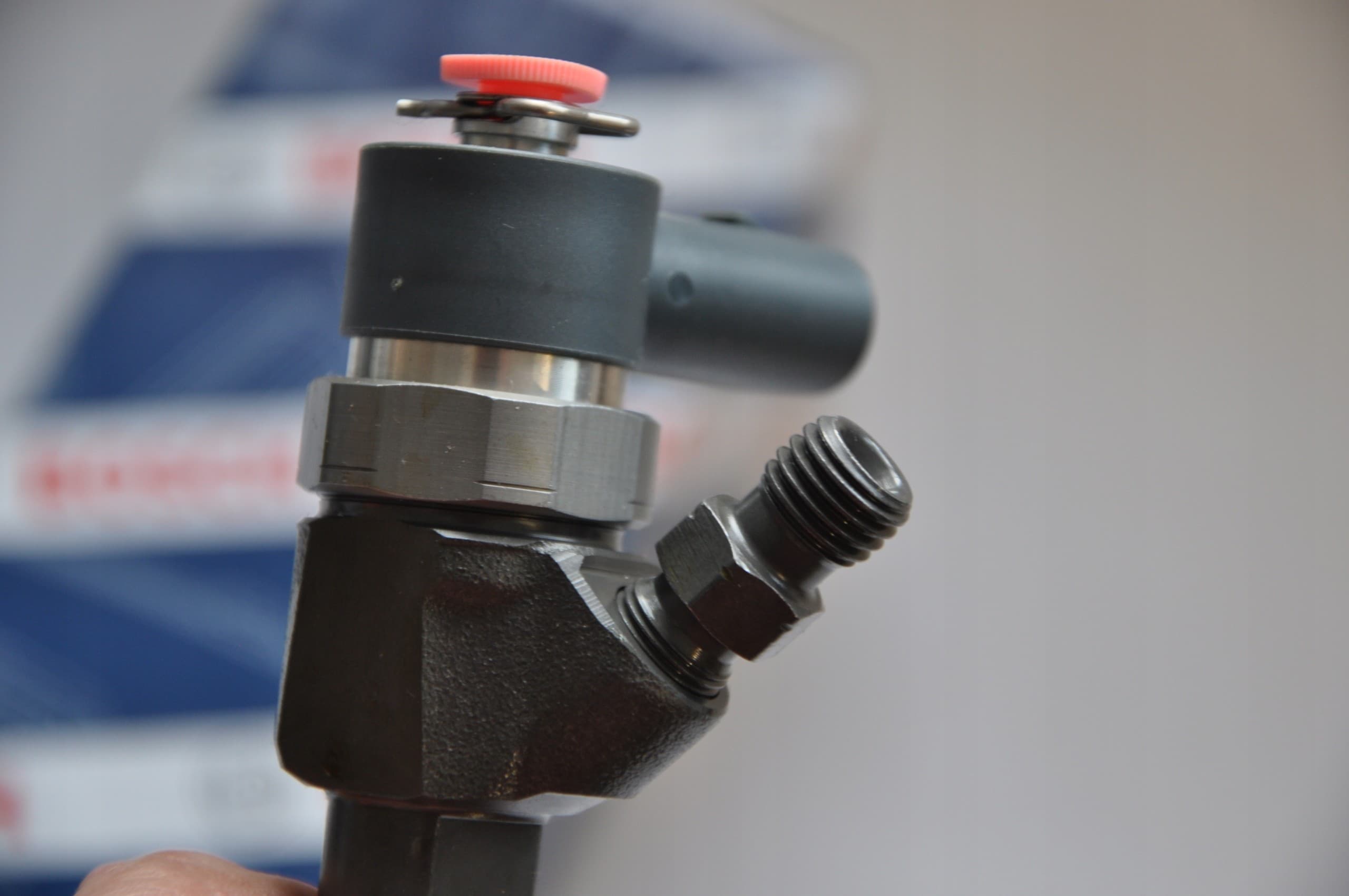 Inyector Bosch 0 445 110 191 nuevo 4