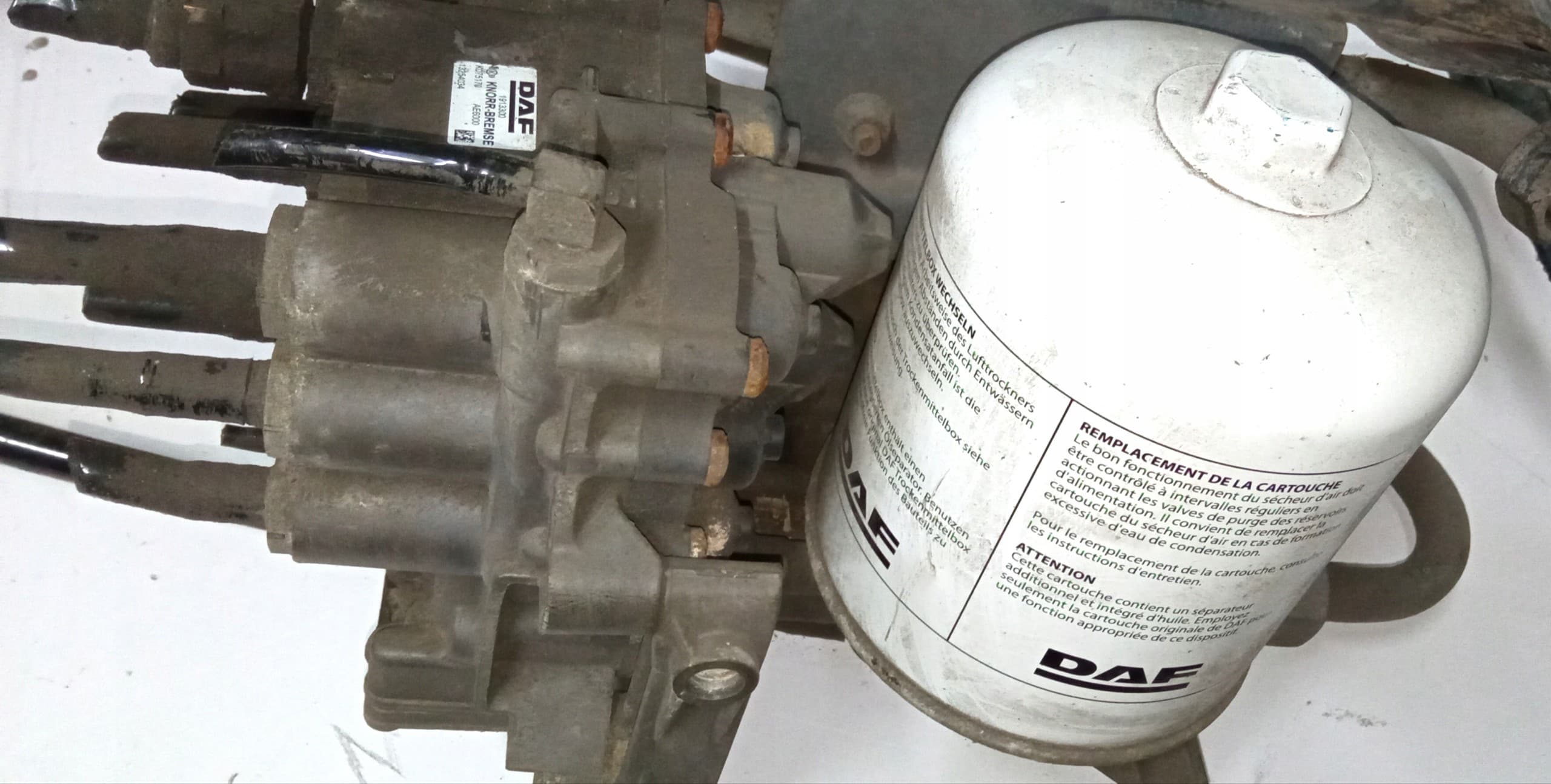 Secador Daf XF 106 CF Euro 6 ELA1000 1973216 usado