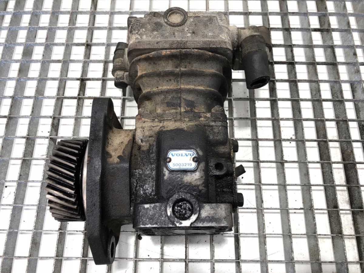 Compresor Volvo FL6 1985-2000 FL612 LK3813 5003219 usado 4