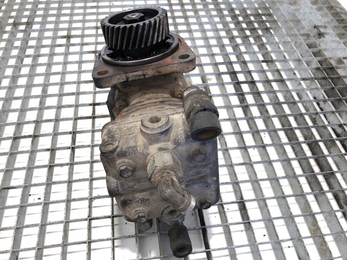 Compresor Volvo FL6 1985-2000 FL612 LK3813 5003219 usado 9