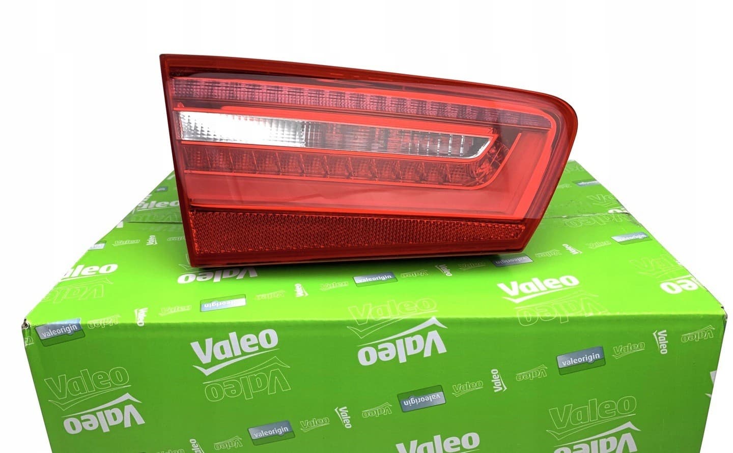 Right Rear Lamp Audi A6 (C7) 2011-2014 Sedan Valeo nuevo