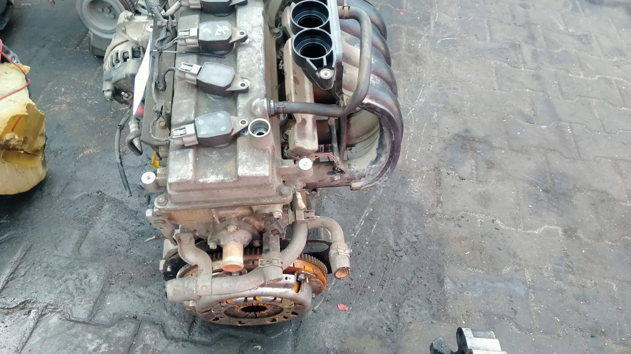 Motor completo Nissan Micra K12 1.2B 59KW 80HP CR12 usado 4
