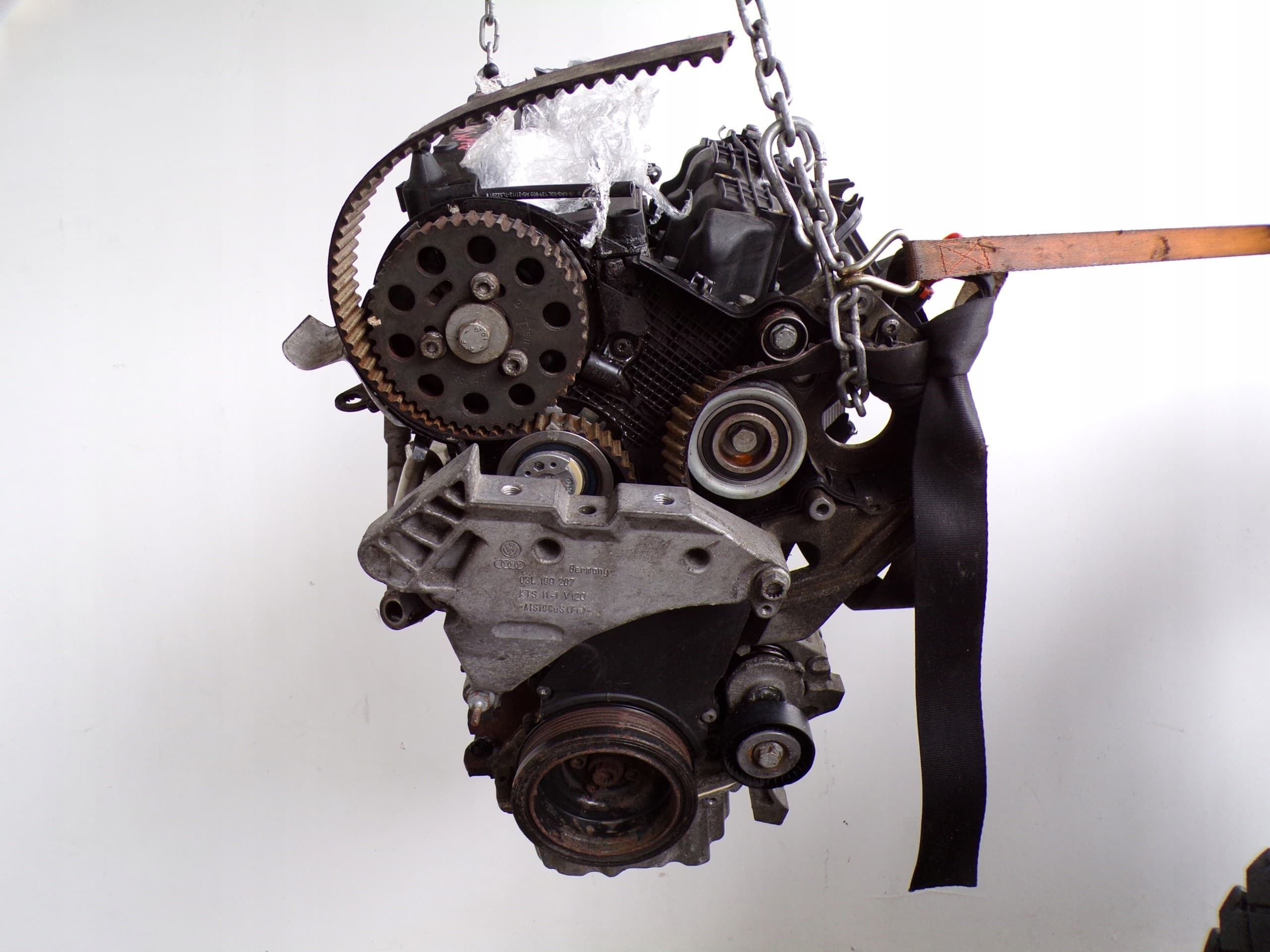 Motor Volkswagen Passat B6 Fabia II Octavia II 1.6 TDI Cay usado 2