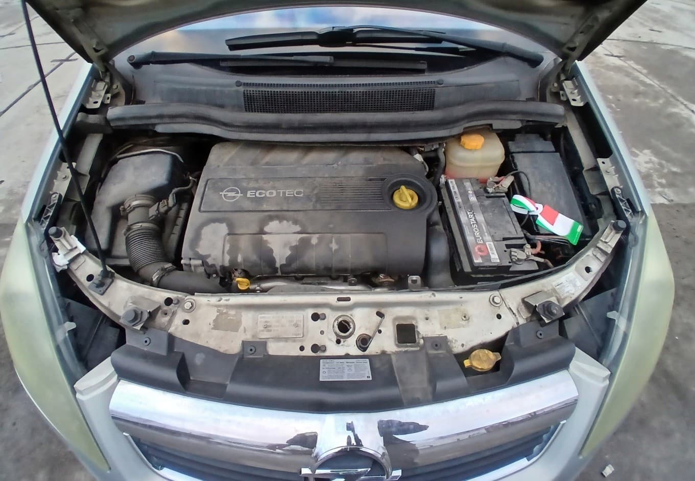 Motor Opel Zafira B 1.9 Cdti Z19DTH usado