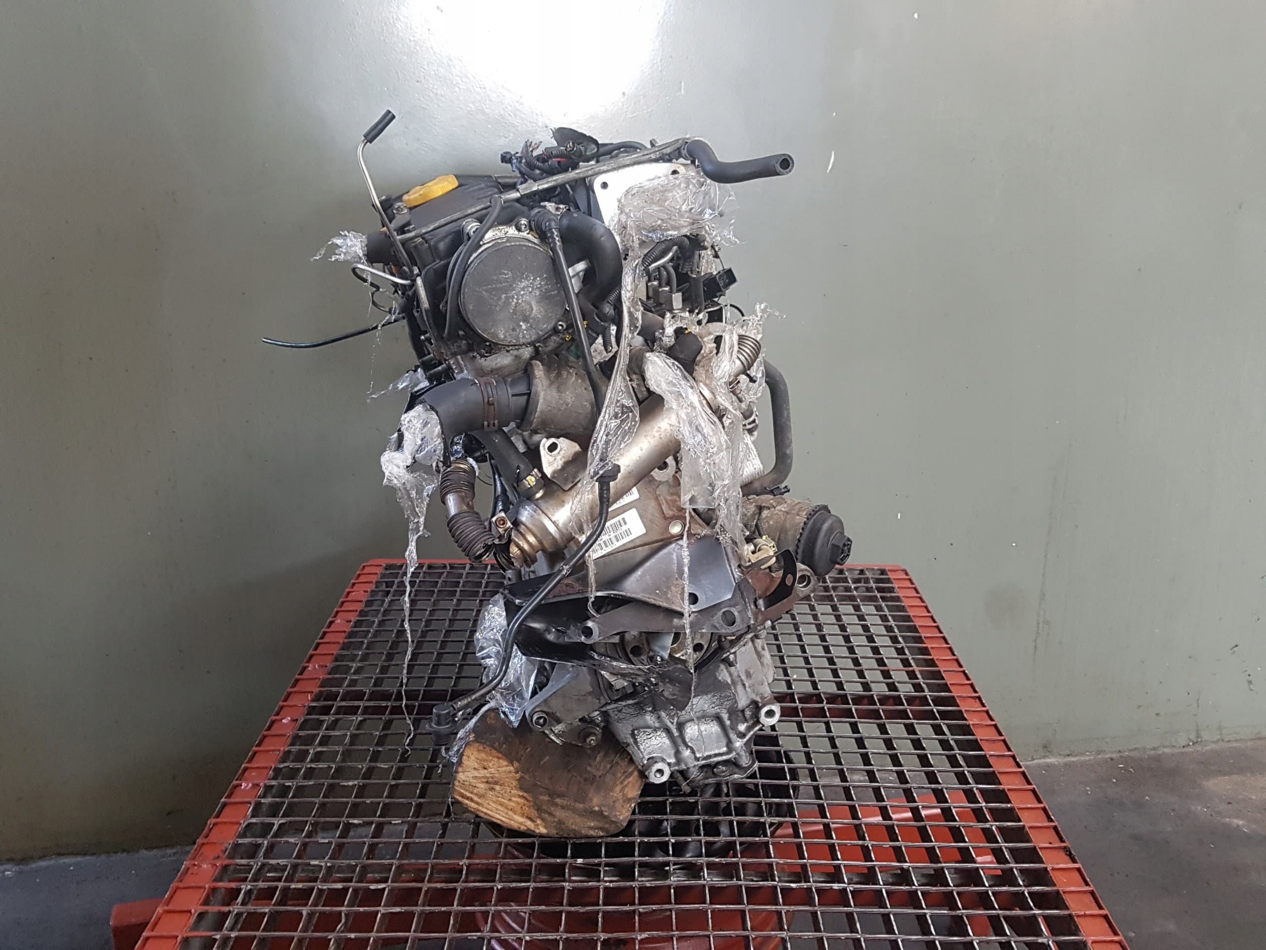 Motor Diésel Opel Astra H 1.9 Cdti usado 3