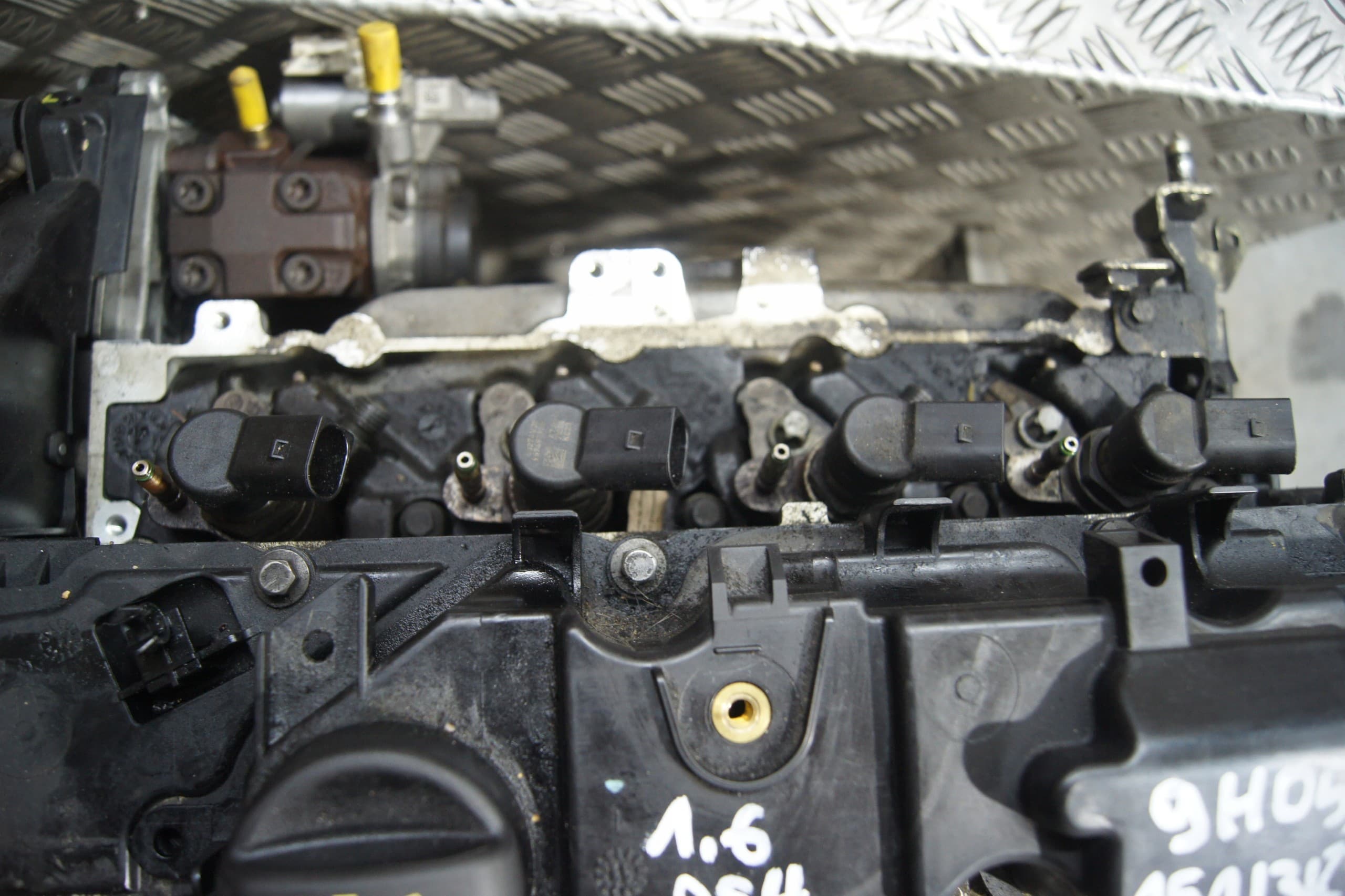 Motor Citroën DS4 9H05 1.6 HDI Bomba de Inyección usado 6