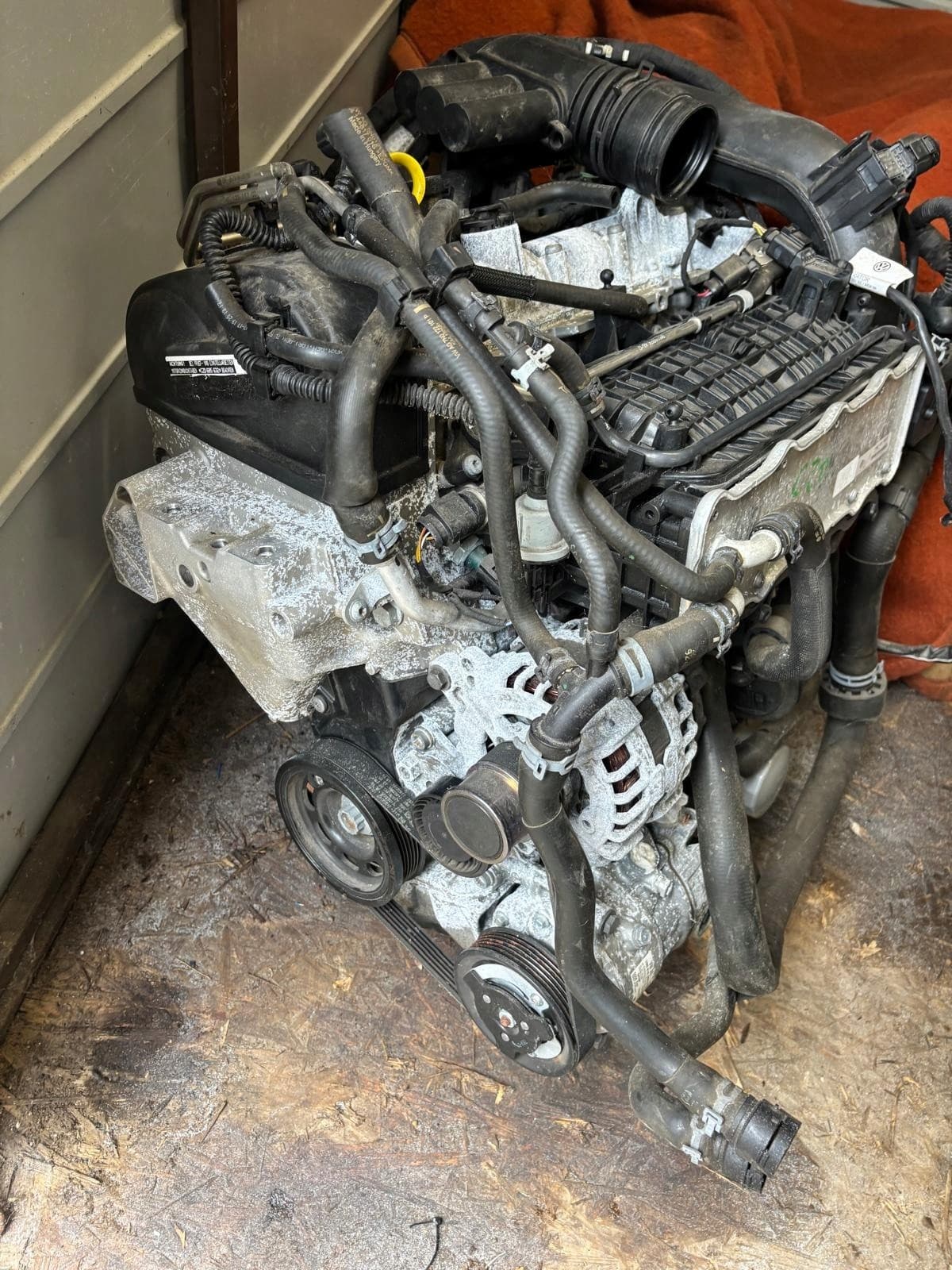 Motor VW Skoda completo Czd 60,000 km 150 CV usado 4