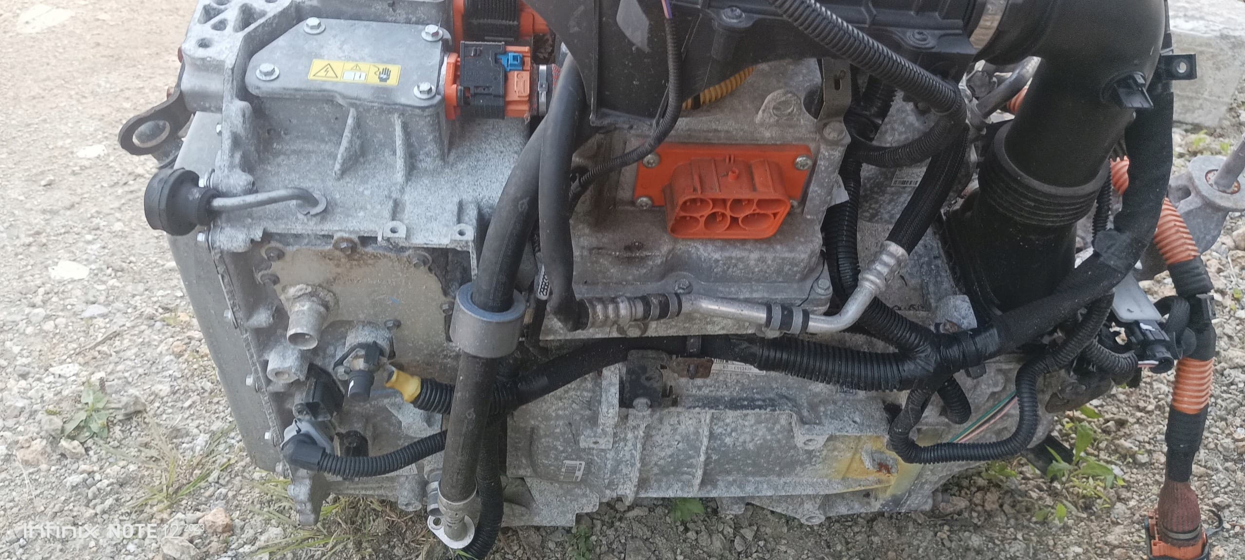 Motor eléctrico trasero Renault Zoe Kangoo sin accesorios usado 2