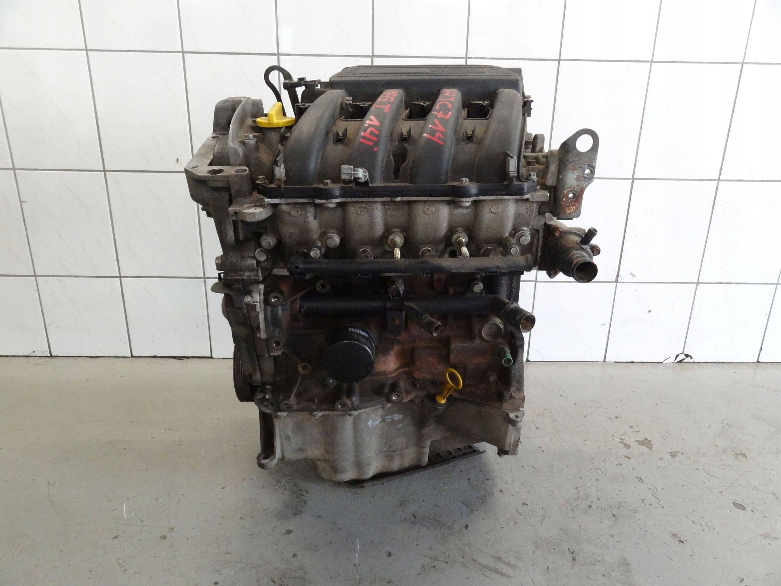 Renault Megane II 1.4 16V 70 KW 2003 K4JC714 Sin Accesorios usado 2