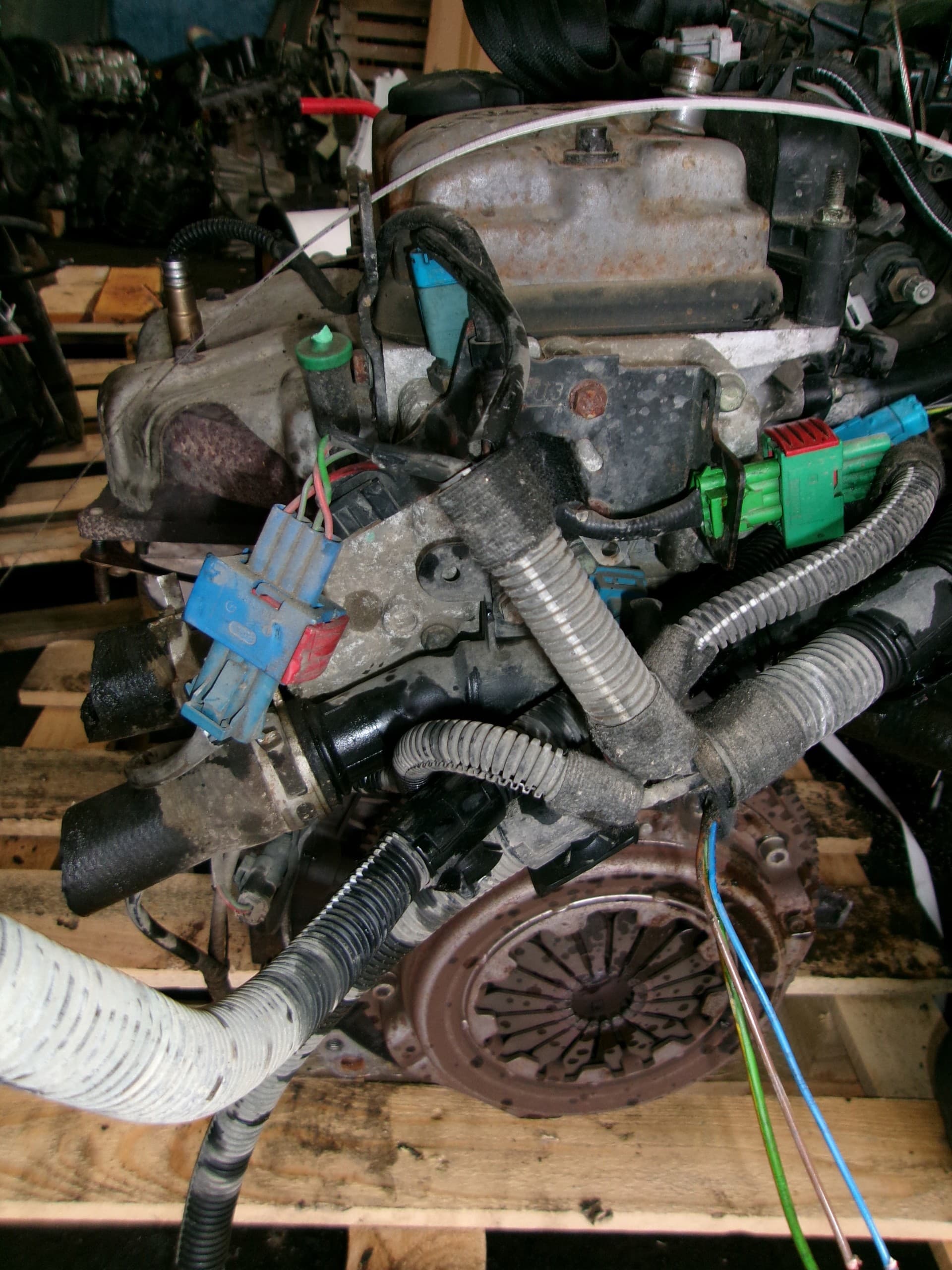 Motor Completo con Accesorios Peugeot 206 1.1B usado 11