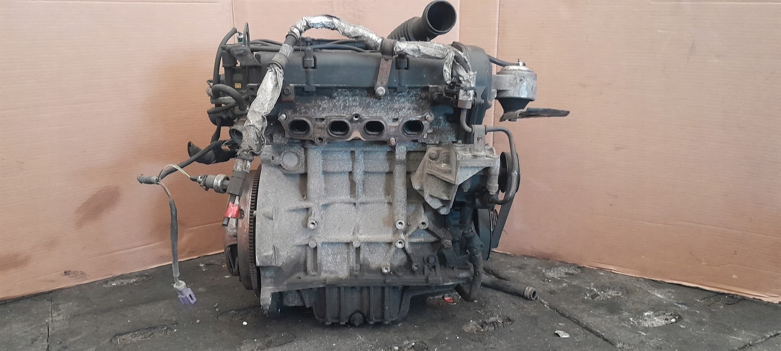 Motor Ford Fiesta MK6 Fusion MK1 1.4 16V Fxjb usado