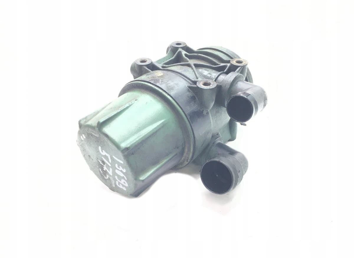 21719553 Volvo Carcasa del filtro de ventilación del cárter usado 4