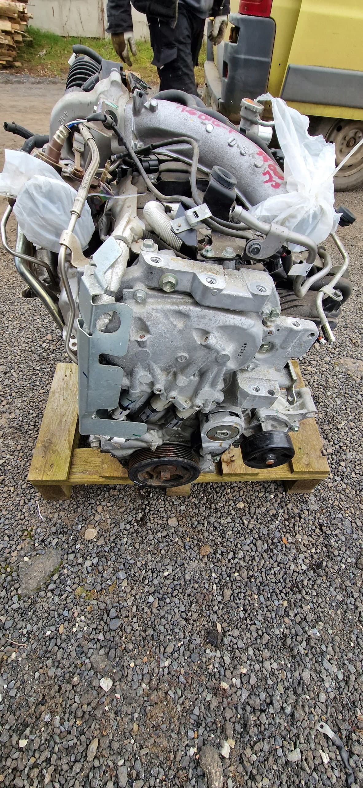 Motor completo Nissan Qashqai J11 1.6 Dig-T gasolina usado 11
